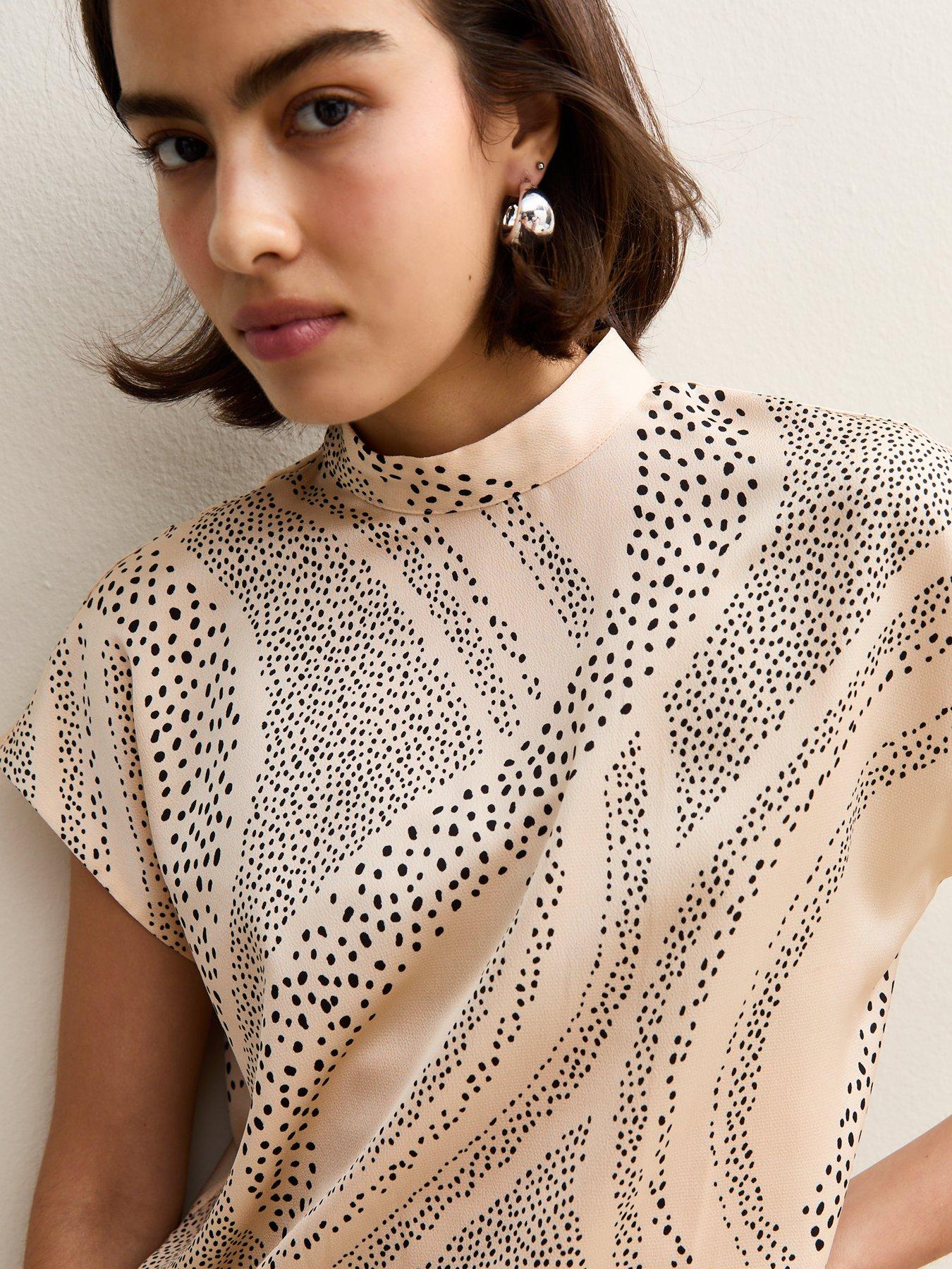 Image 4 of 4 of New Look Swirl Polka Dot Print T-Shirt - Cream