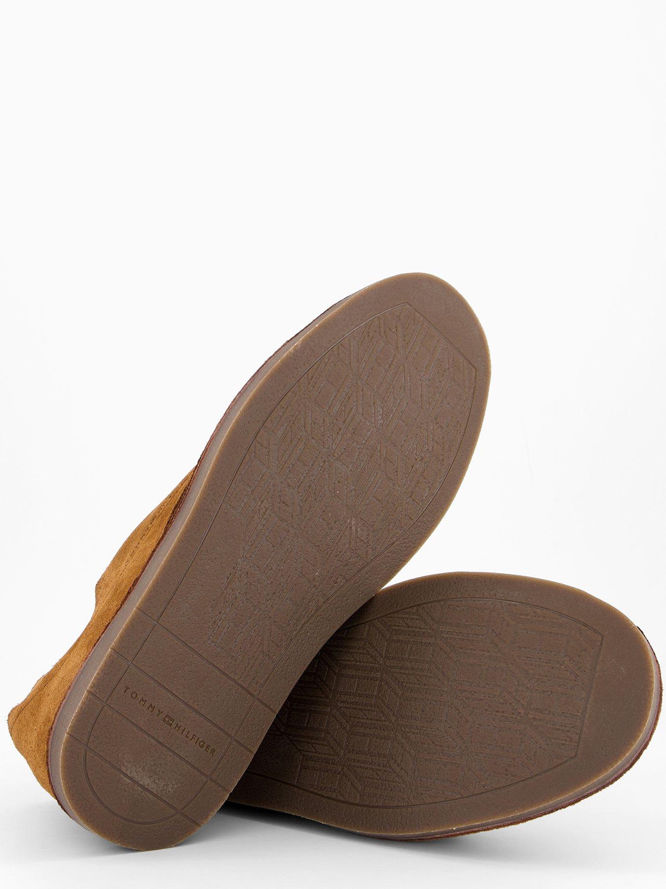 Image 4 of 7 of Tommy Hilfiger Stitchdown Suede Chukka Boots - Brown