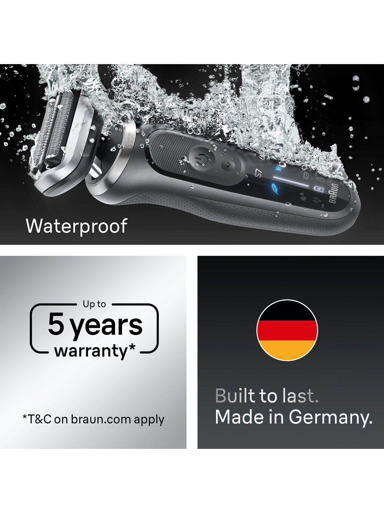 Image 6 of 8 of Braun Series 7 Electric Shaver, SmartCare Center, +1 Attachment, 72-G7200CC -&nbsp;Grey