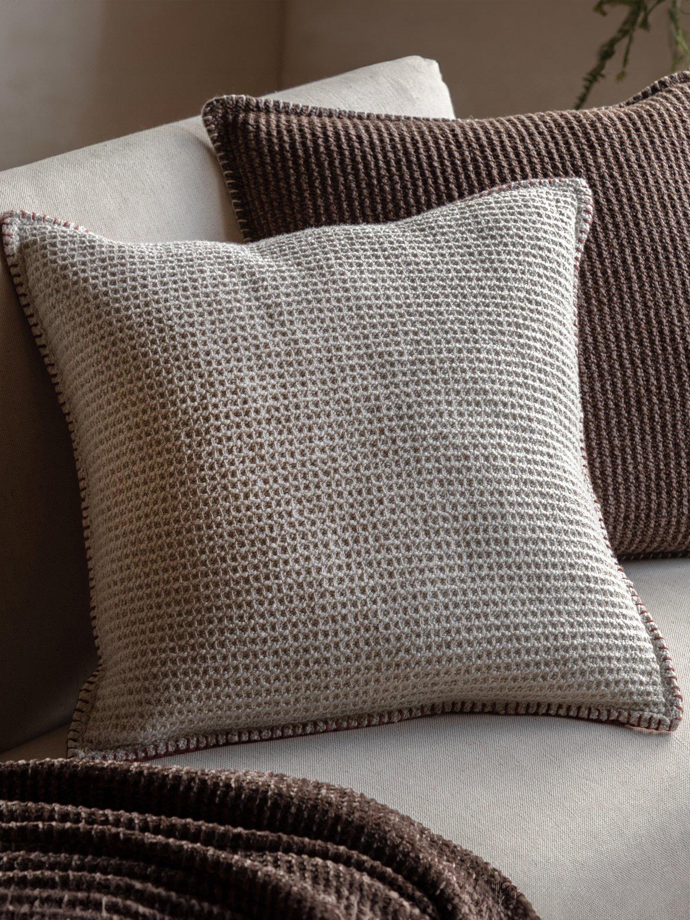 undefined Alder Textured Cushion Cream
