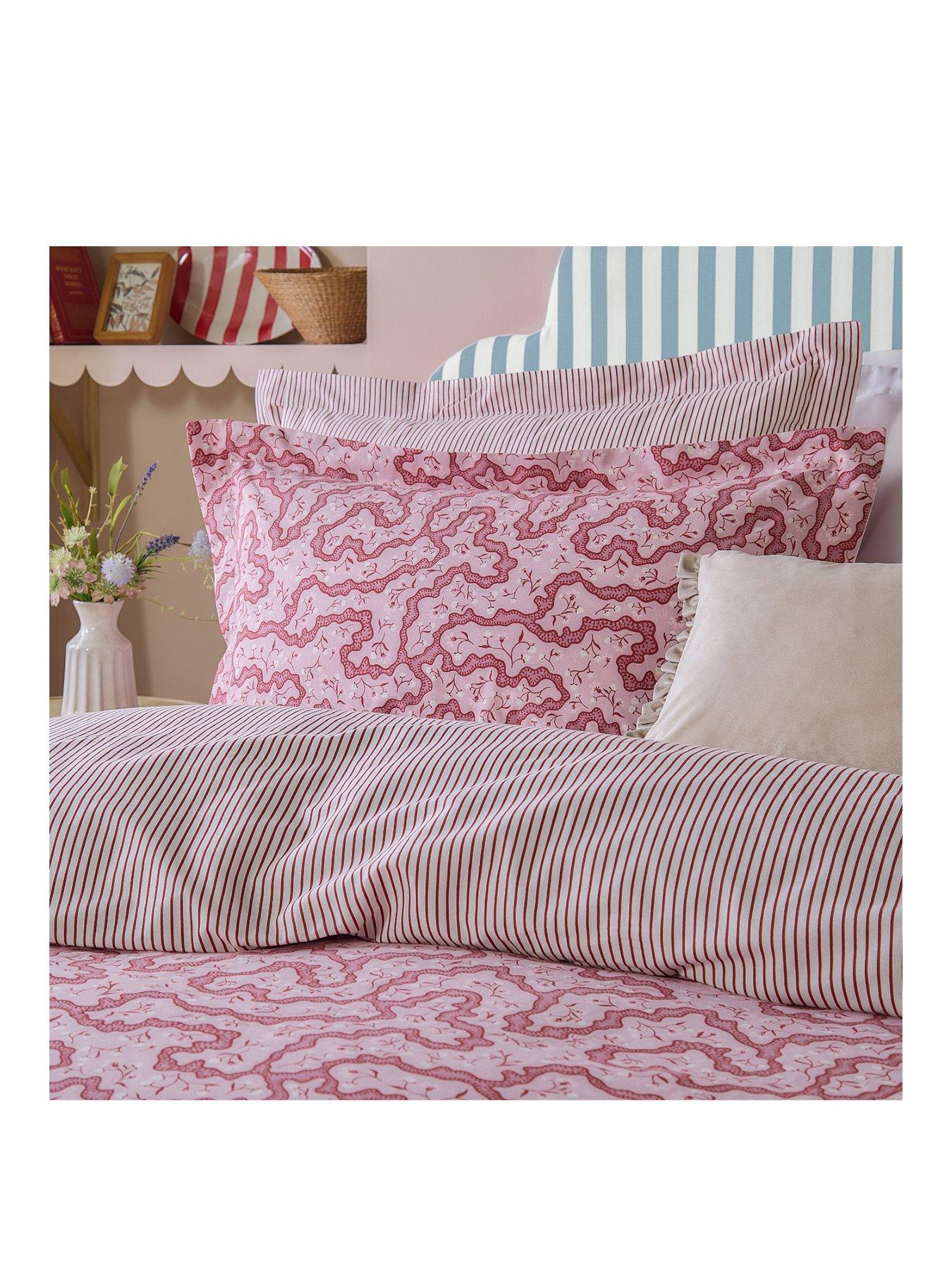 Image 2 of 3 of Wylder Brianna Duvet Set Cherry