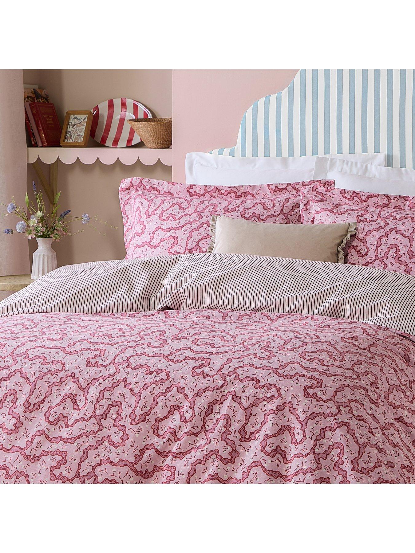 Image 3 of 3 of Wylder Brianna Duvet Set Cherry