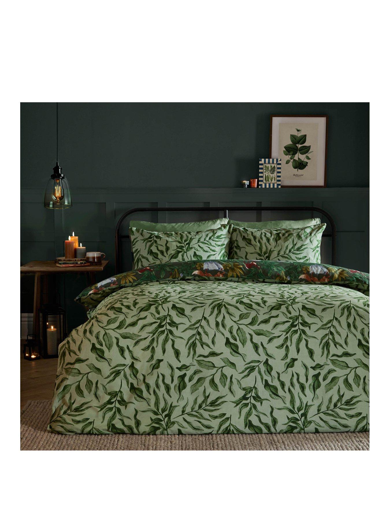  image of furn-intothewoods-duvet-set-forest-green