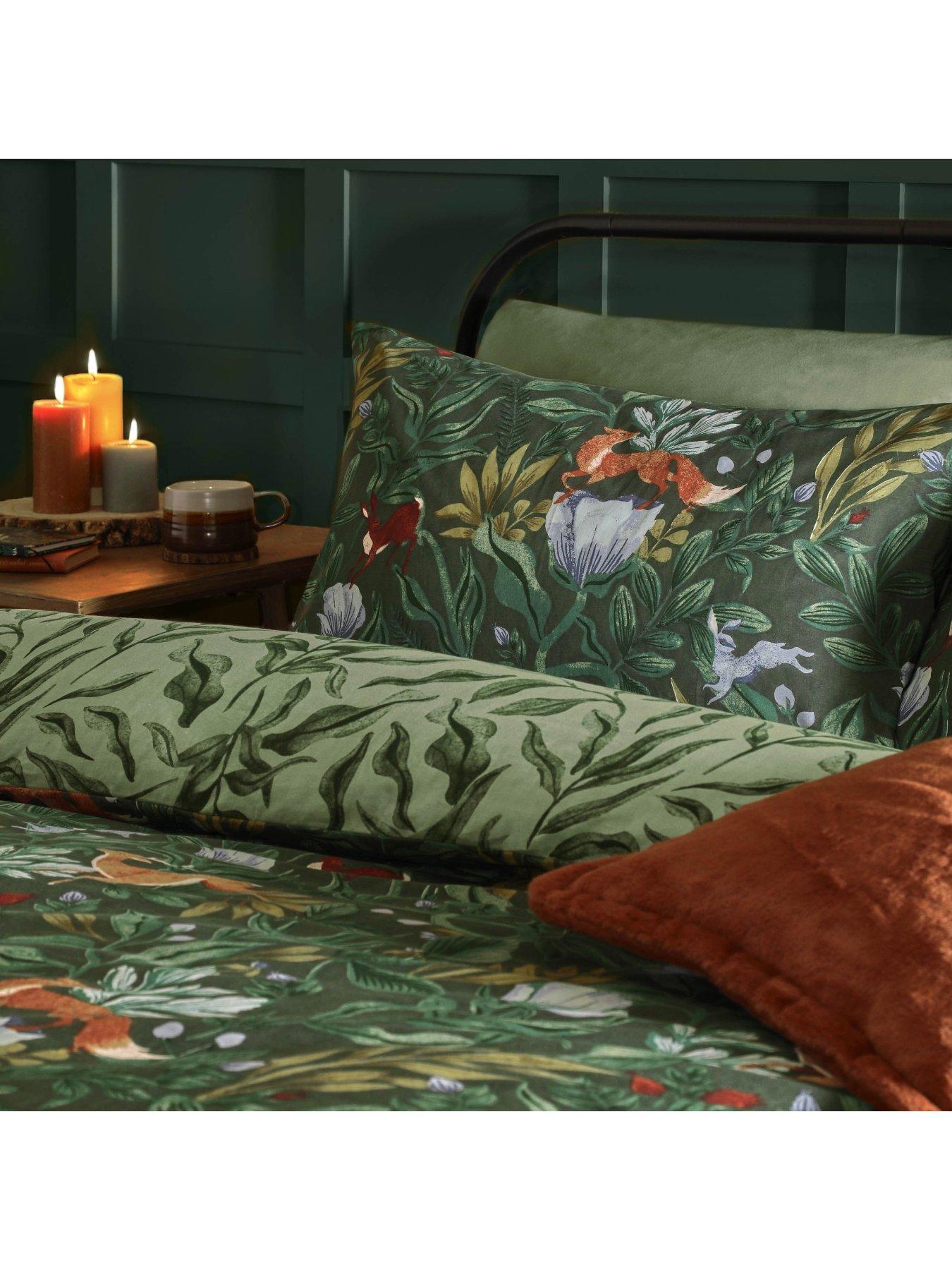  image of furn-intothewoods-duvet-set-forest-green