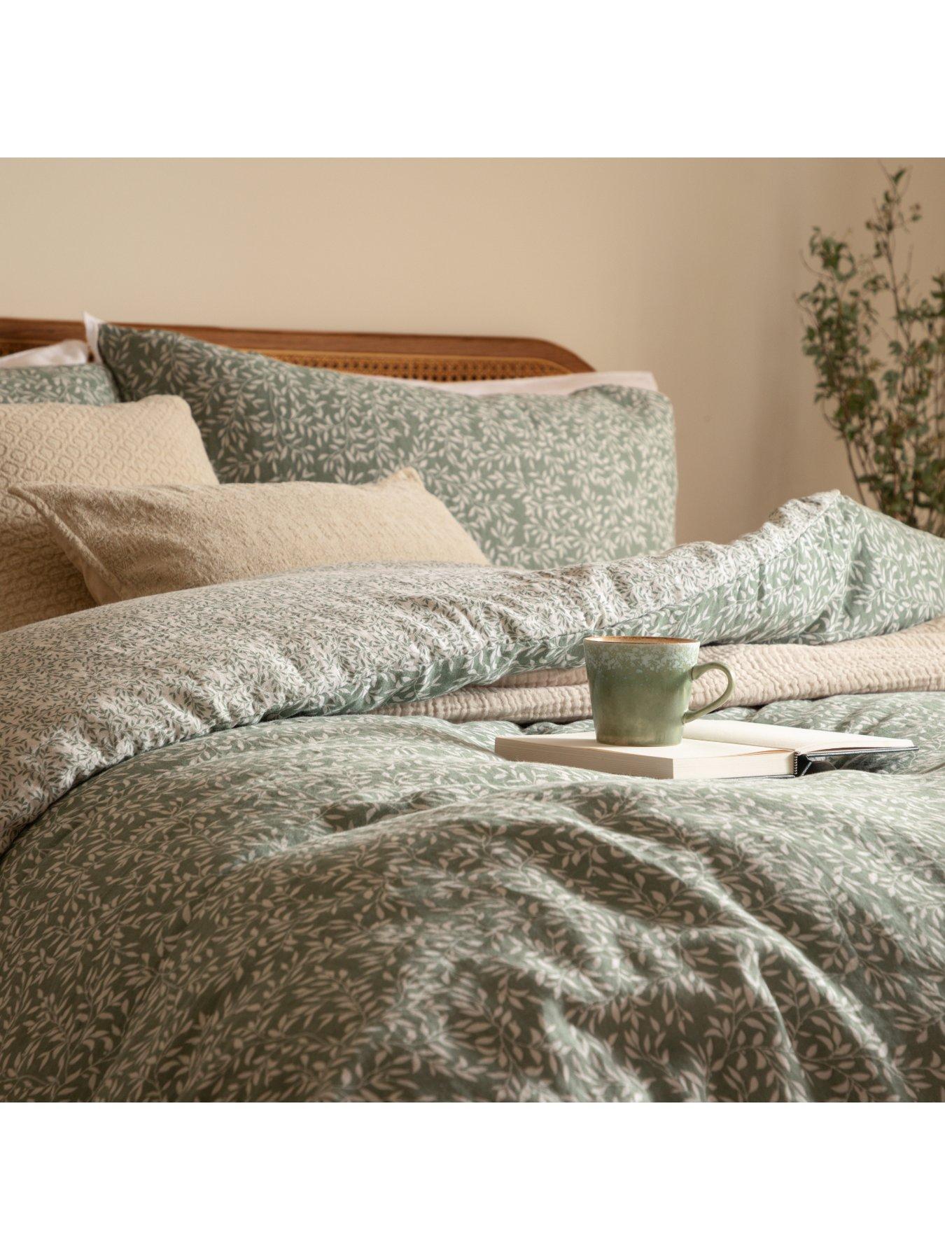 Image 3 of 7 of Yard Perrieleaf Duvet Set Forest