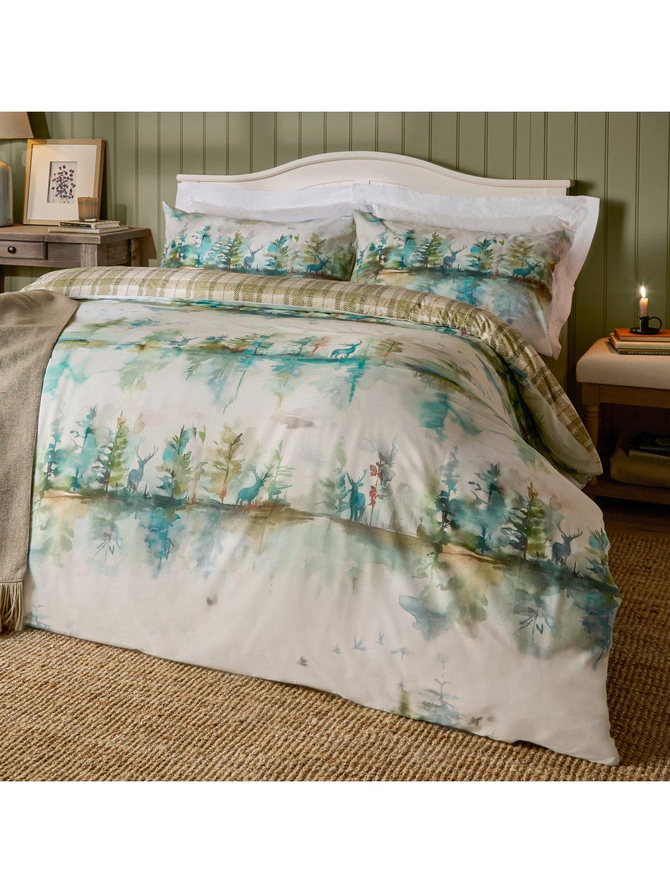  image of voyage-wilderness-duvet-set-topaz