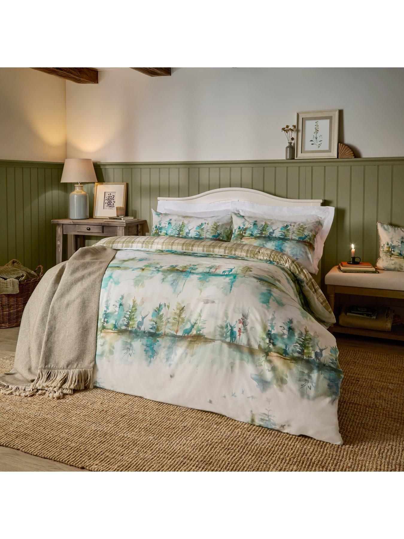  image of voyage-wilderness-duvet-set-topaz