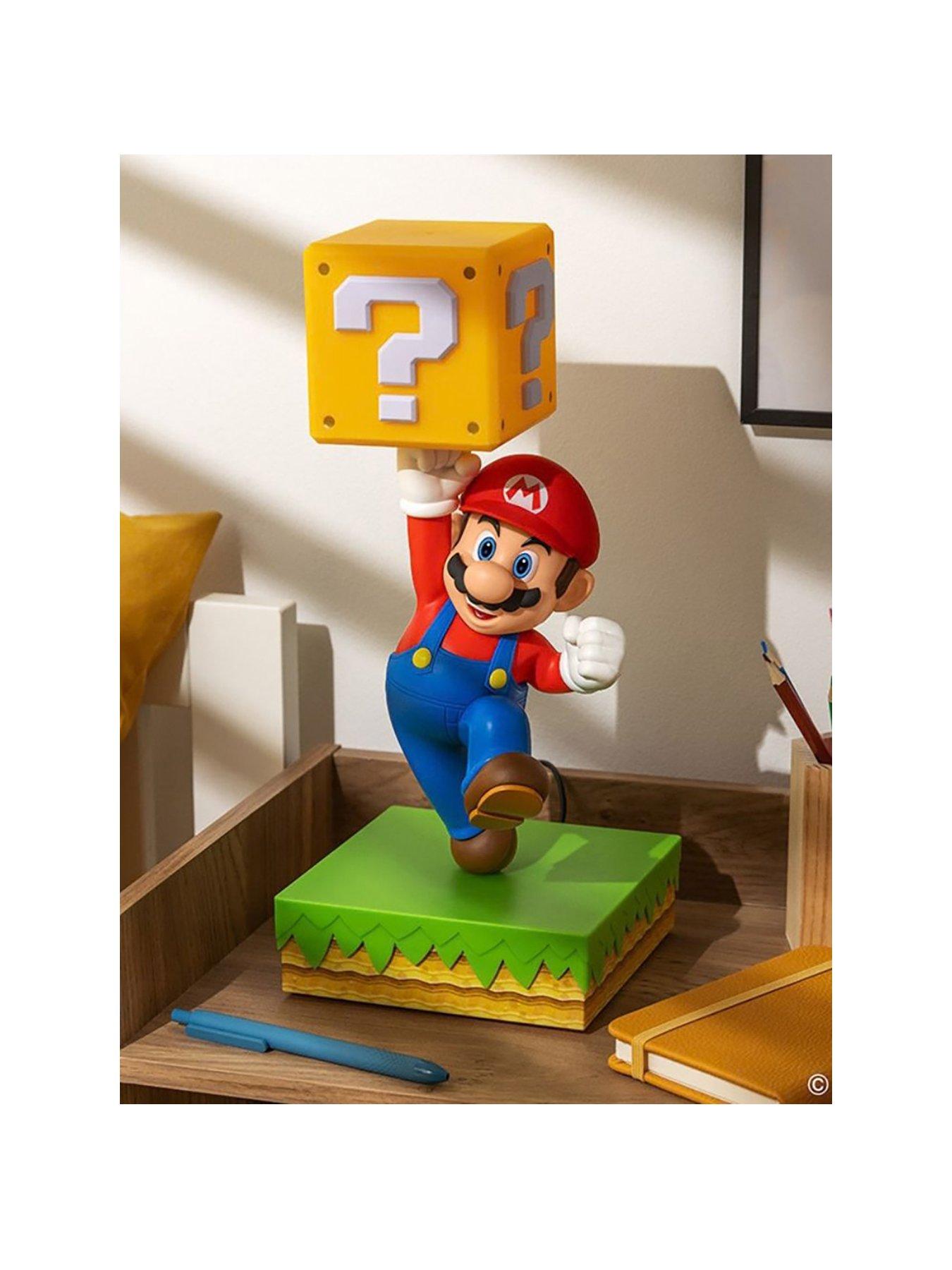 Image 2 of 5 of Super Mario Diorama Light