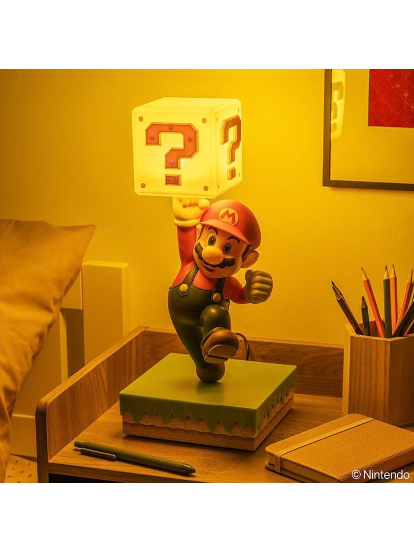 Image 3 of 5 of Super Mario Diorama Light