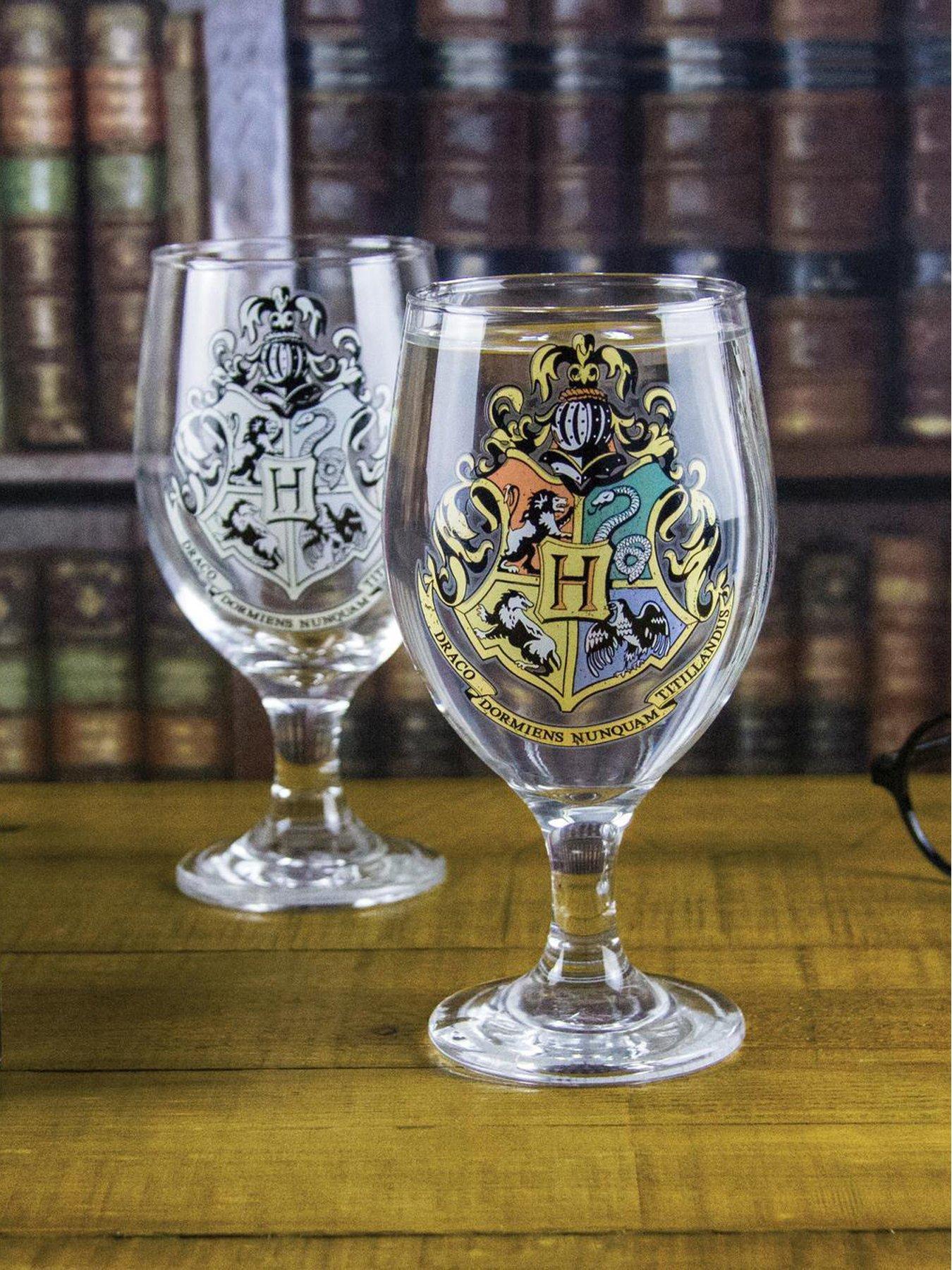Image 1 of 4 of Harry Potter Hogwarts Colour Change Water Glass