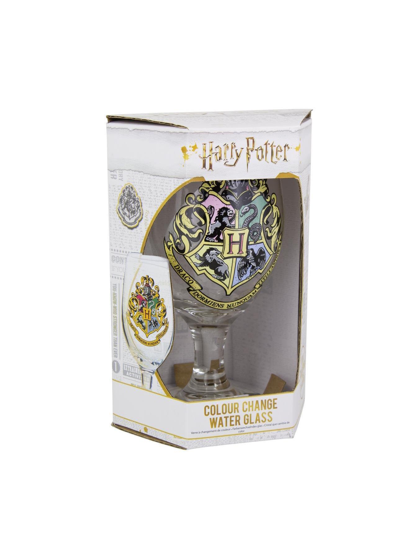 Image 4 of 4 of Harry Potter Hogwarts Colour Change Water Glass
