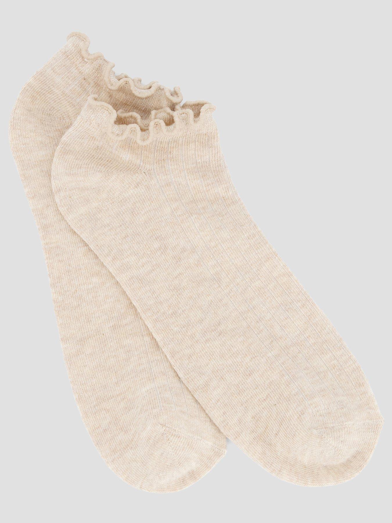  image of the-very-collection-5-pack-trainer-liner-socks-beige