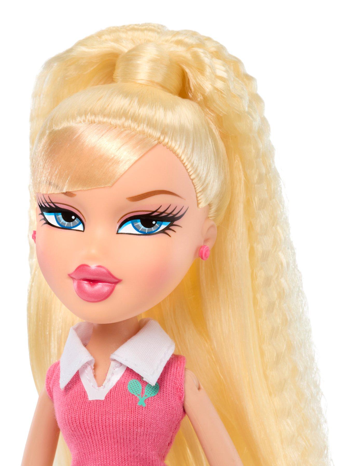 Image 3 of 7 of Bratz Play Sportz Doll - Cloe (Tennis)