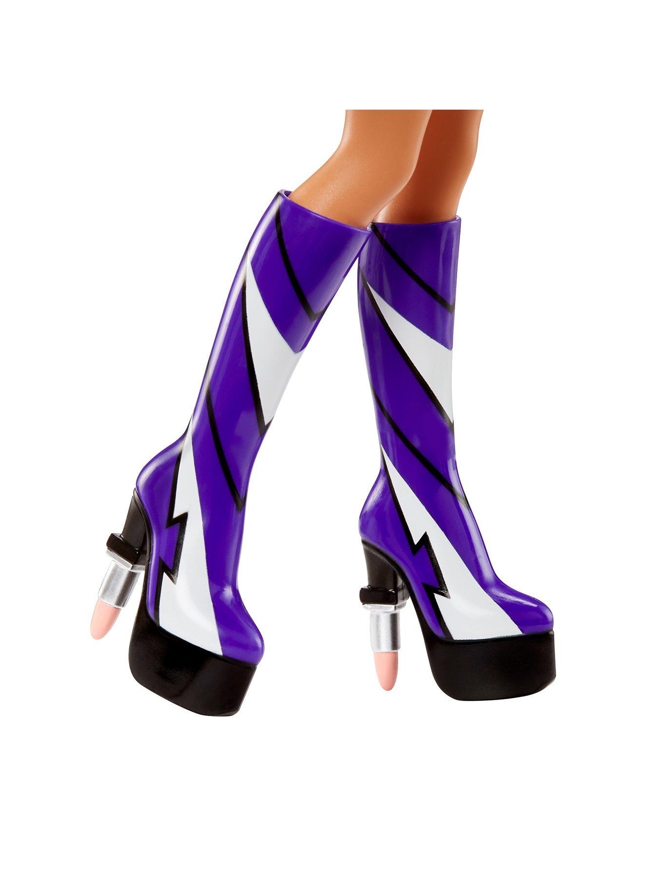 Image 3 of 7 of Bratz Scorchin' Doll-Yasmin