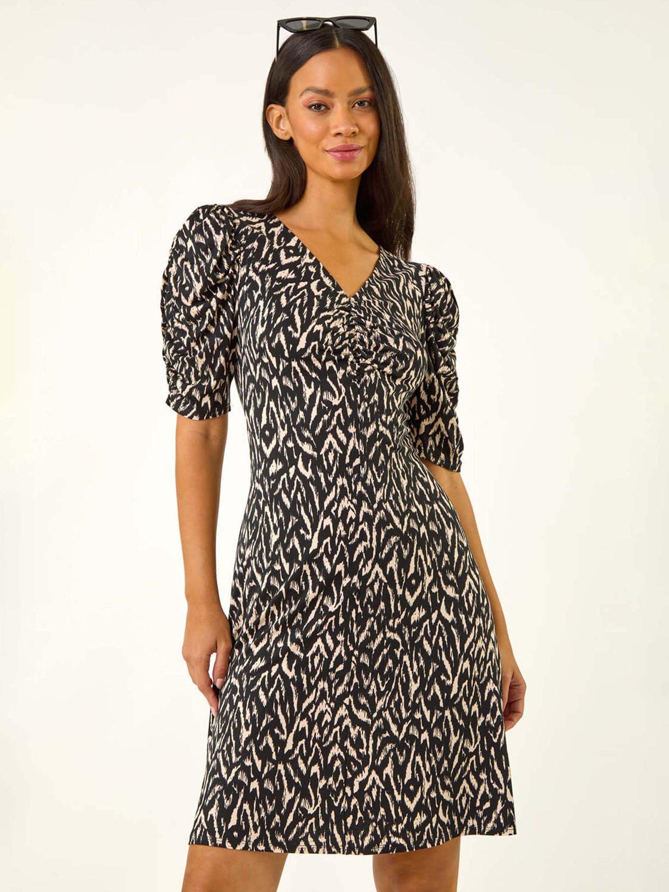 Image 3 of 5 of Roman Dusk Abstract Print Front Ruched Dress - Black