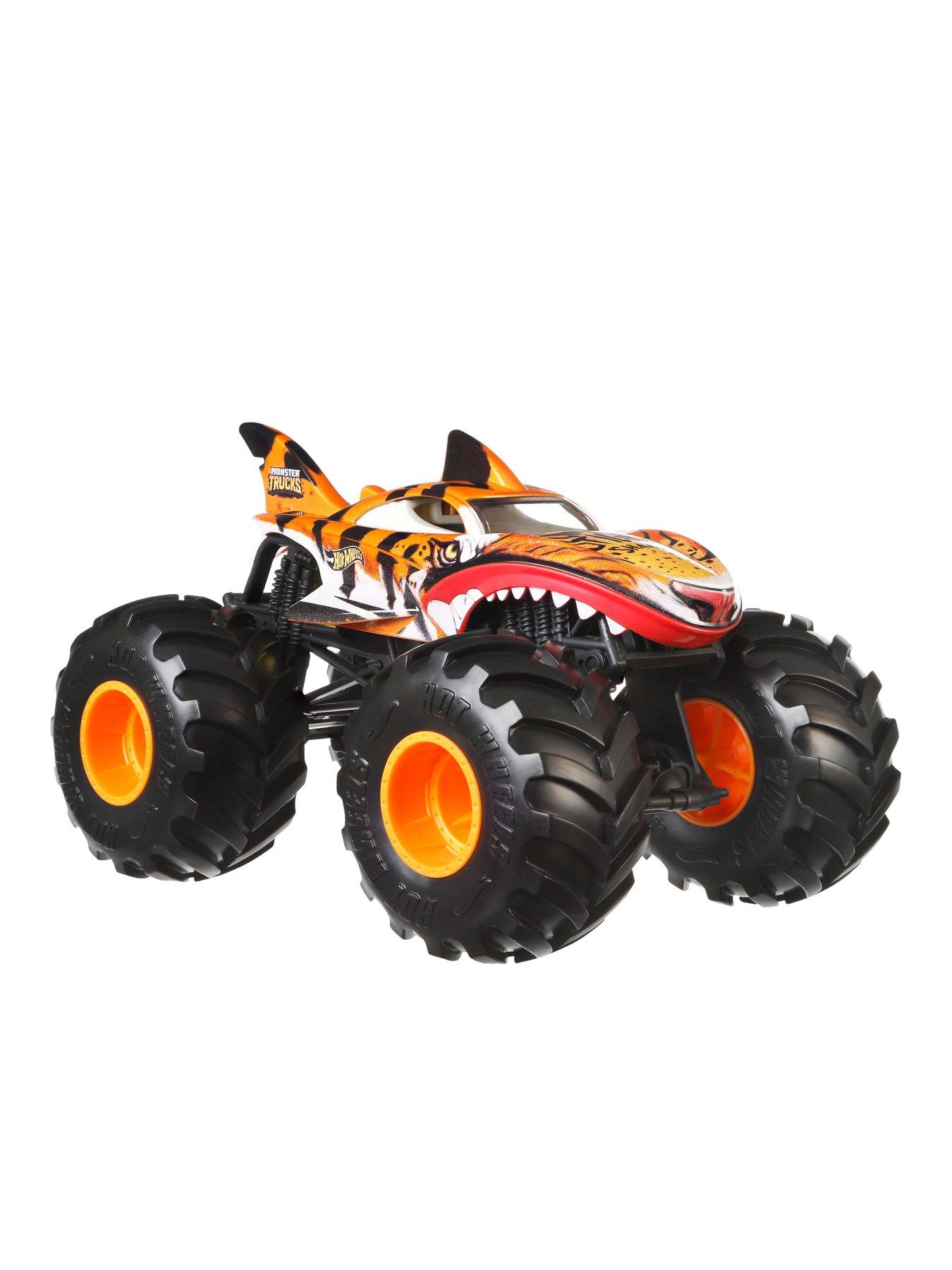 Image 3 of 6 of Hot Wheels Monster Trucks 1:24 Tiger Shark