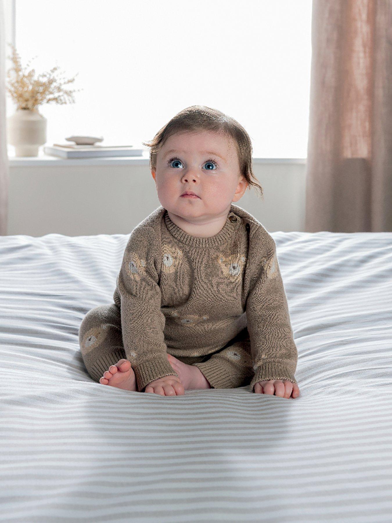  image of mamas-papas-baby-unisex-2-piece-jacquard-bear-knitted-top-amp-bottoms-set-brown
