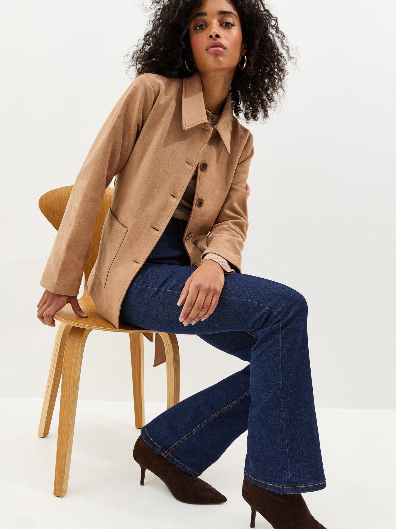 Image 5 of 6 of New Look Waist Enhance Quinn Bootcut Stretch Denim Jeans - Indigo Wash
