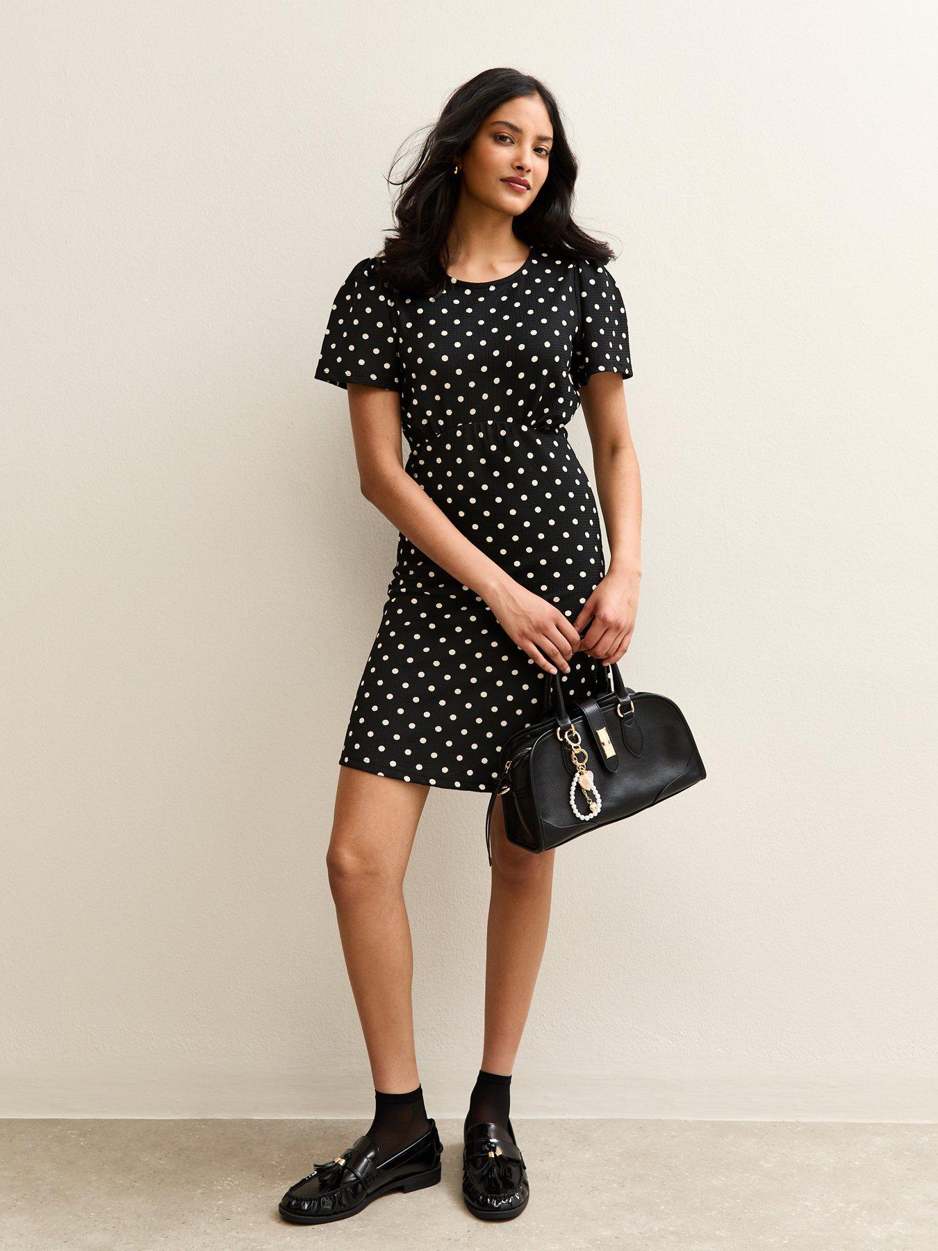 New Look Crinkled Jersey Spot Short Sleeve Mini - Black