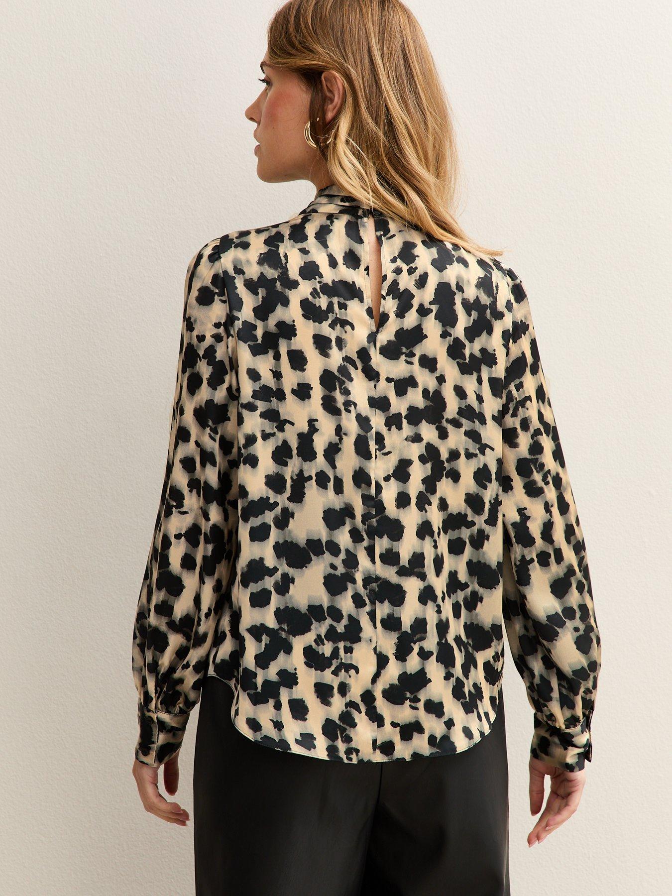 Image 2 of 4 of New Look Abstract Print Twist Neck Long Sleeve Blouse - White