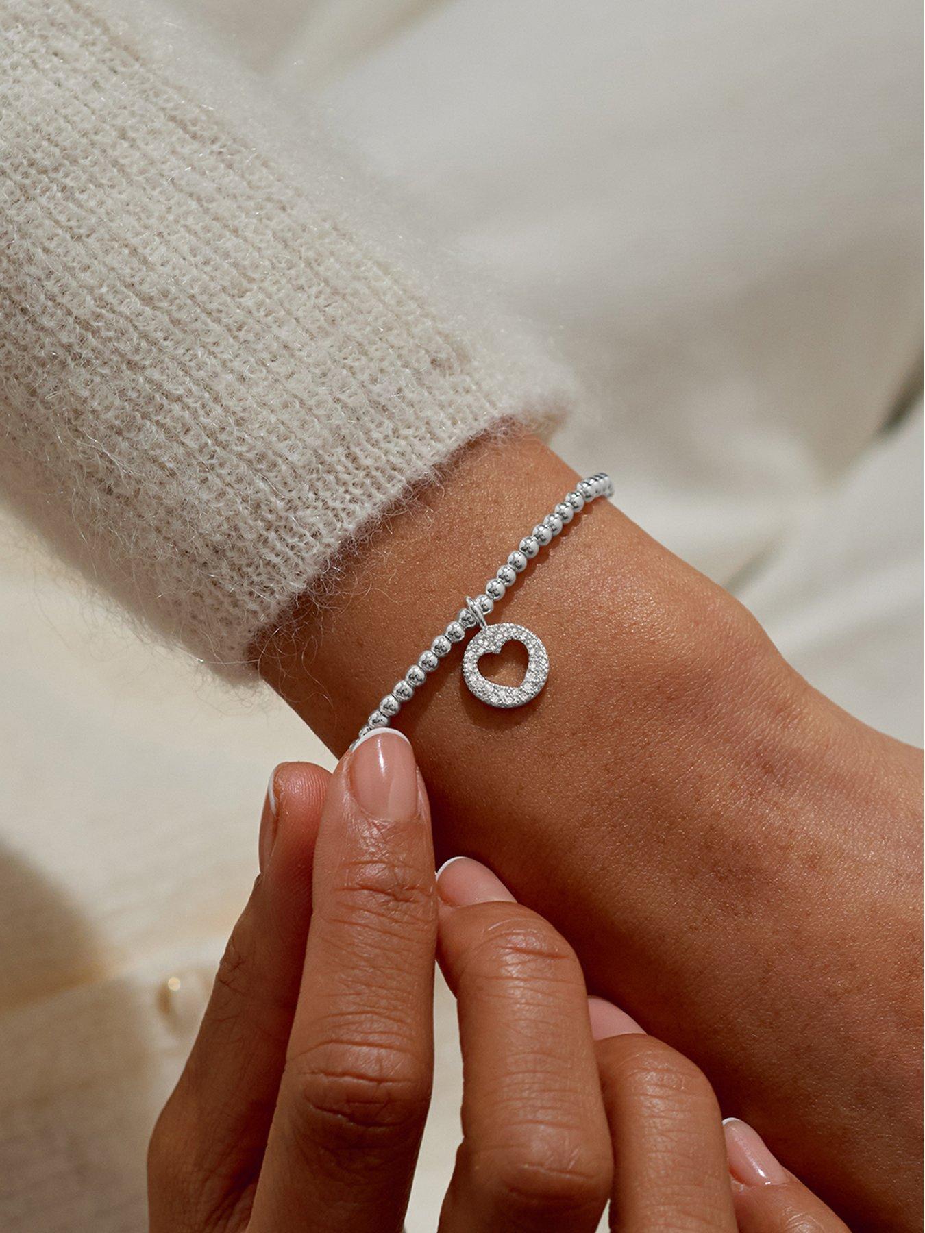  image of joma-jewellery-confetti-a-little-amazing-auntie-silver-plated-bracelet-175cm-stretch