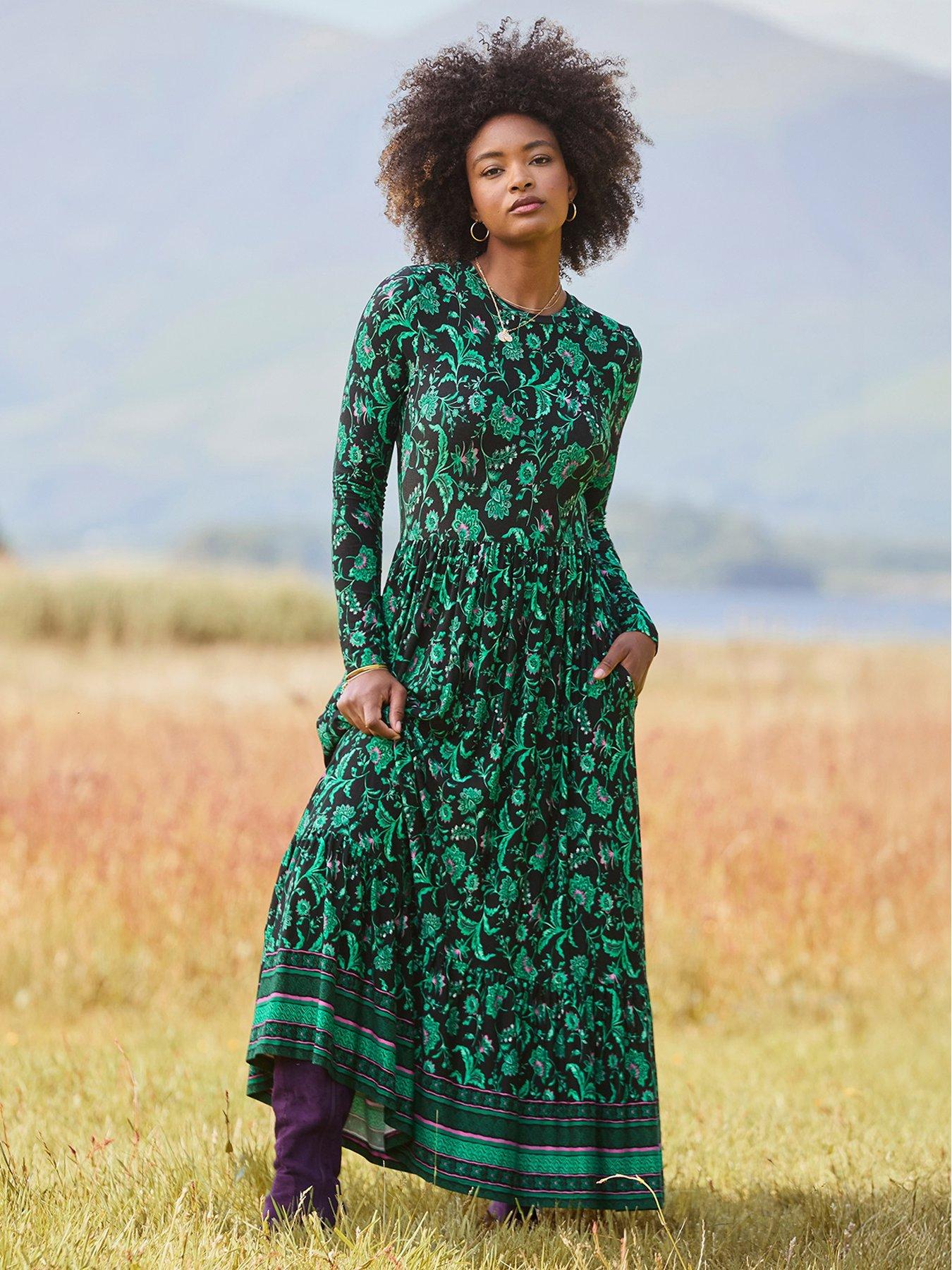  image of joe-browns-bella-border-print-jersey-dress-black