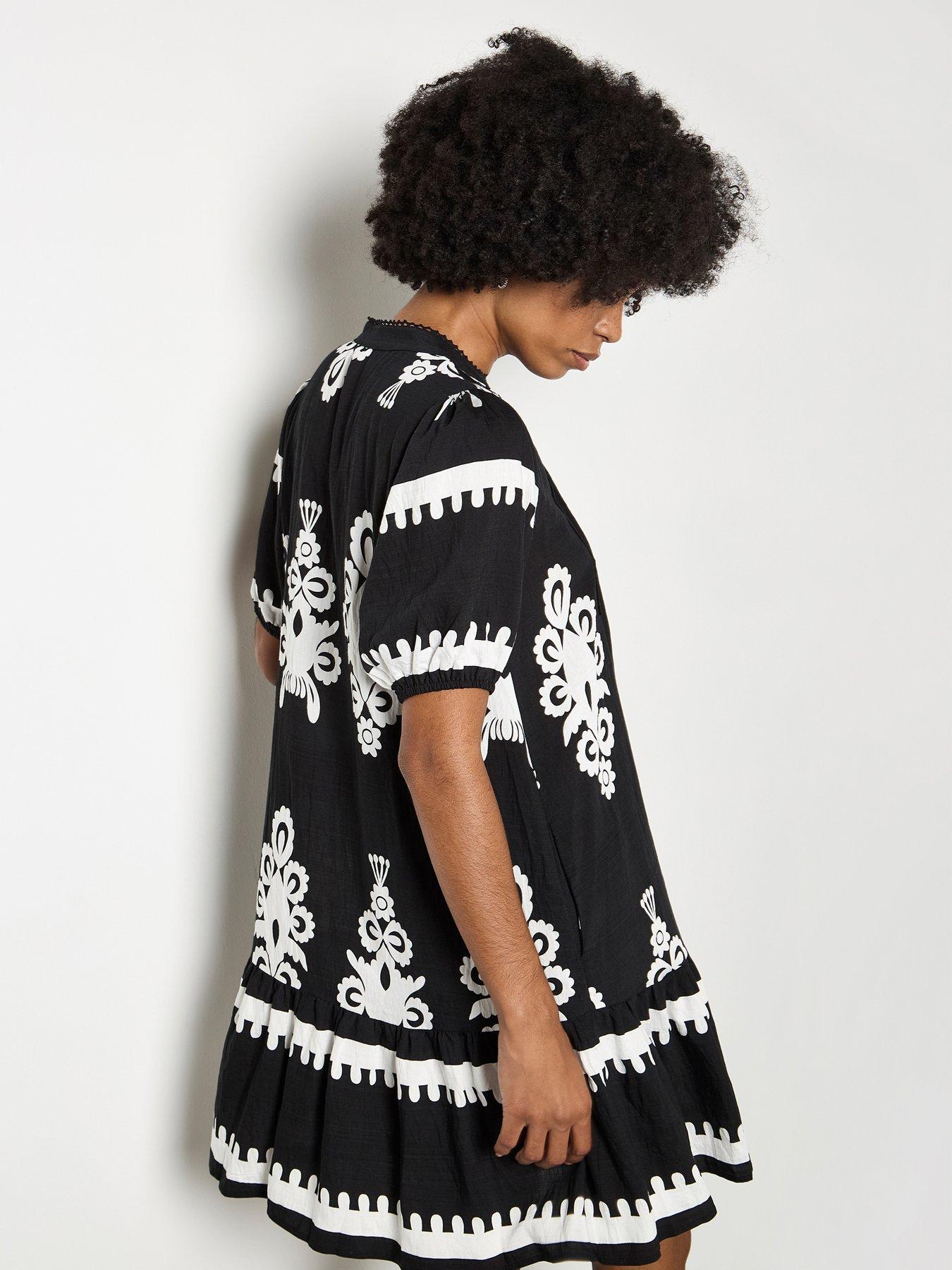 Image 2 of 4 of Apricot Baroque Pleat Detail Shirt Dress - Black