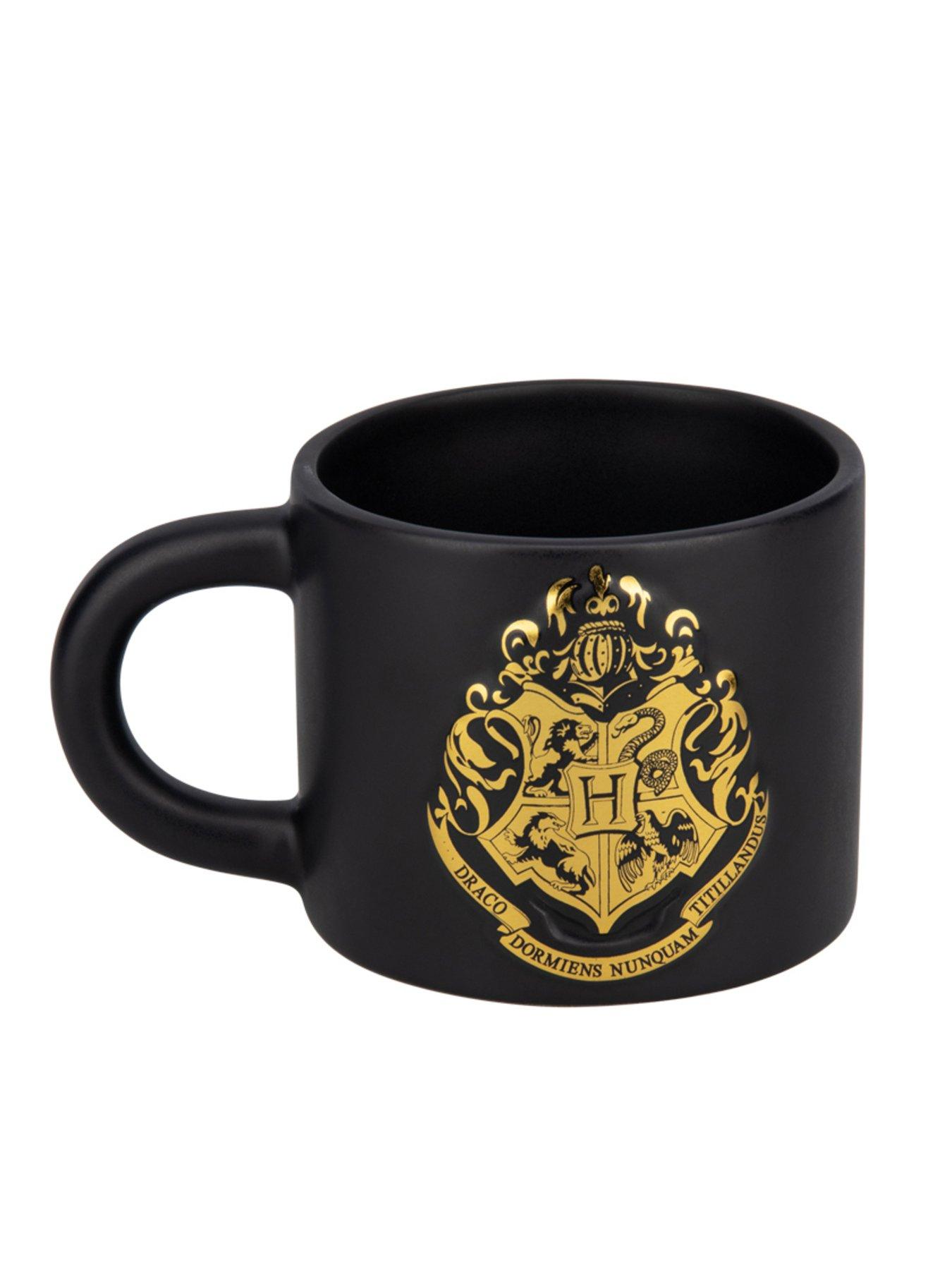Harry Potter Hogwarts Crest Embossed Mug
