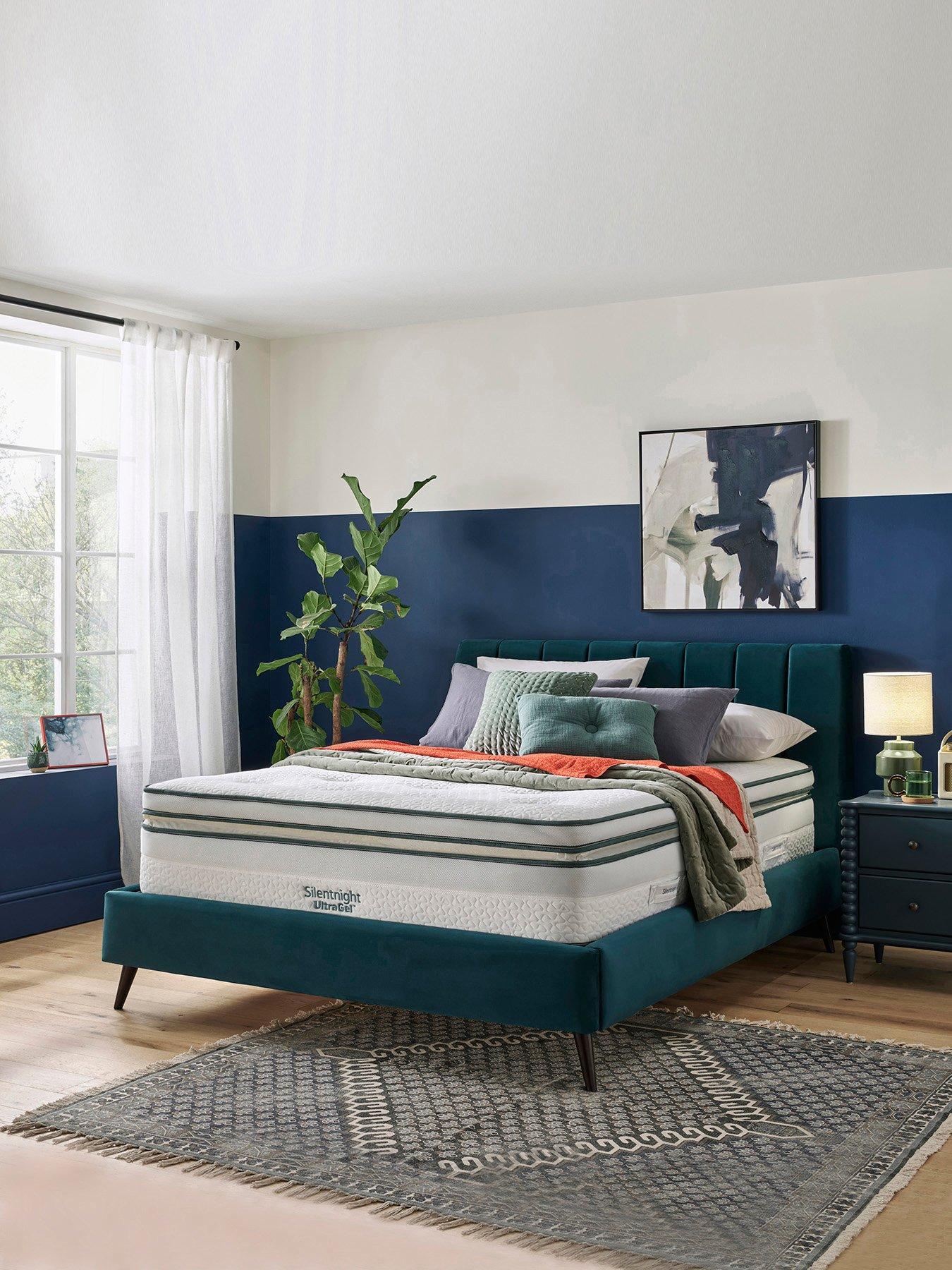 Image 1 of 8 of Silentnight Ultragel 3000 Box Top Mattress&nbsp;- Choose&nbsp;Soft or Firm