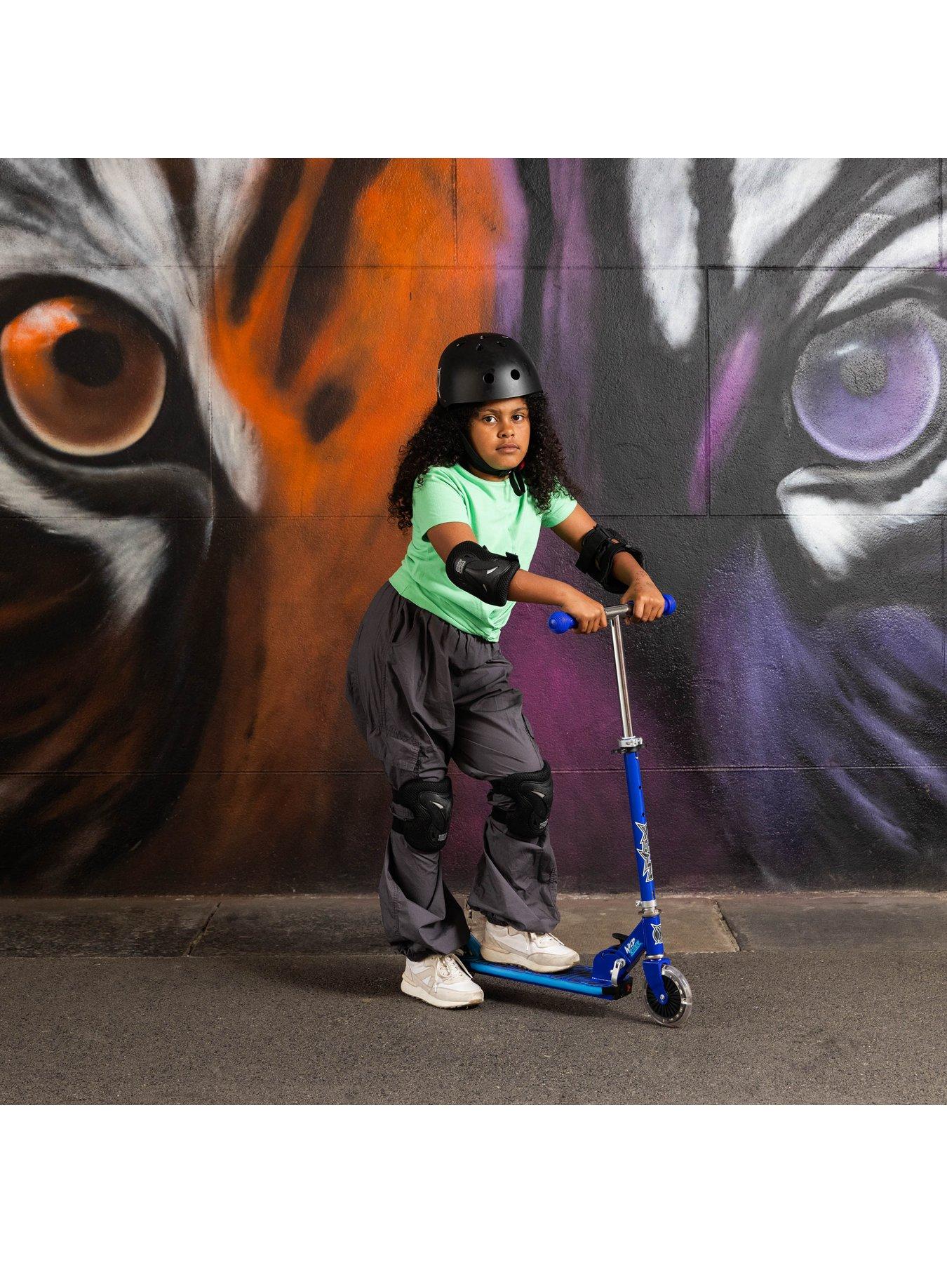 Image 2 of 7 of XOOTZ Wild Rider Light Up LED Scooter - Blue