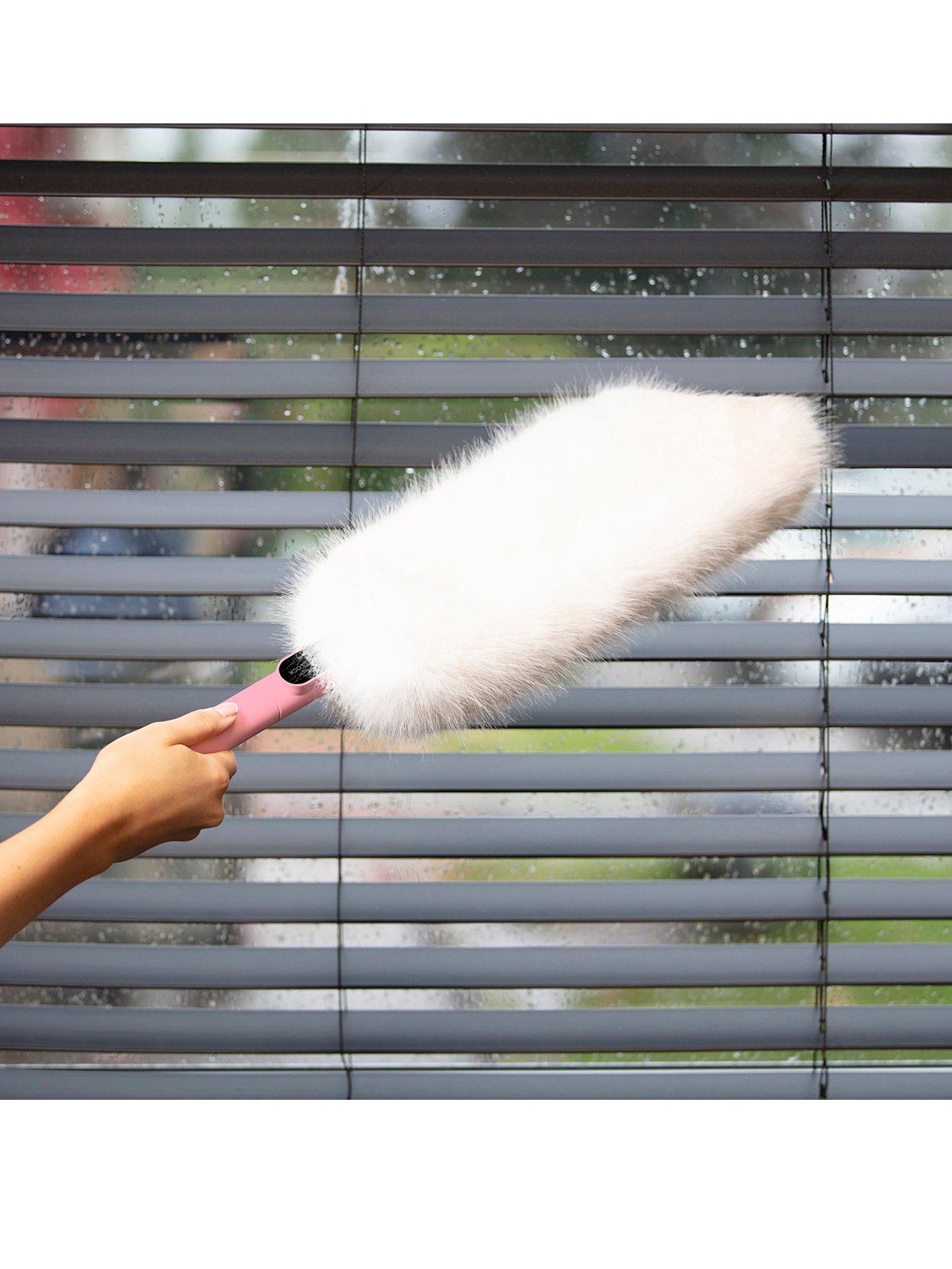 Swan Lynsey 2-in-1 Microfiber Duster with Hanging Loop - Pink
