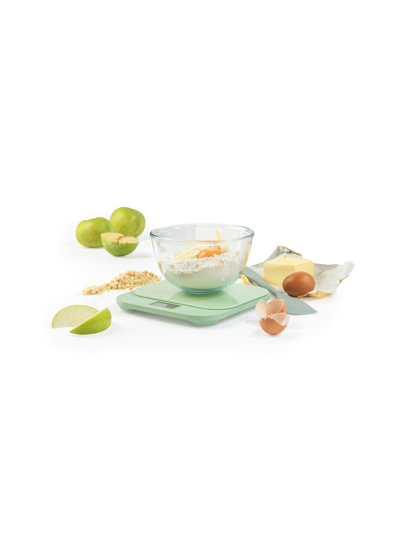 Image 3 of 6 of Salter British Bakes Waterproof Kitchen Scale