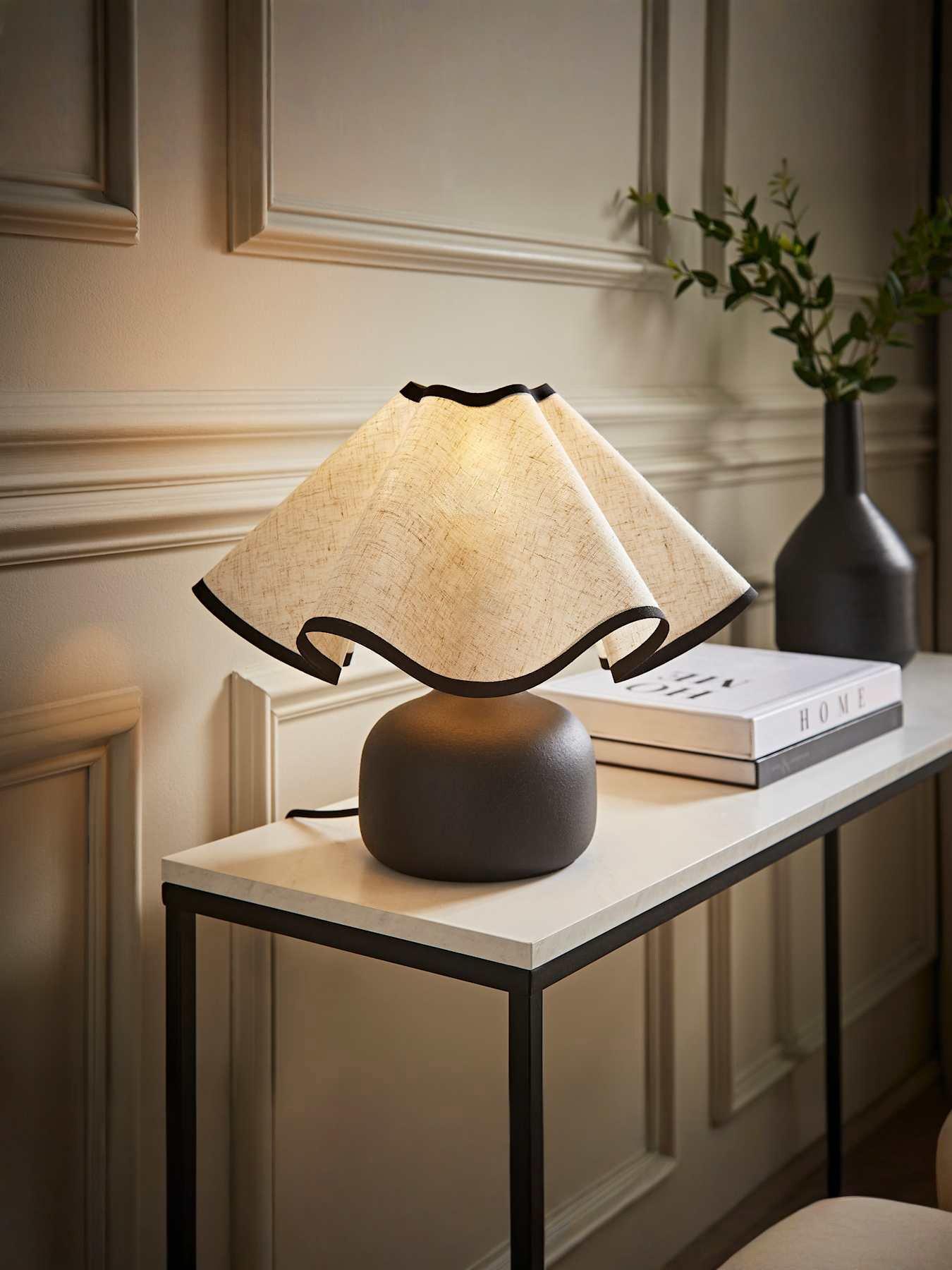 ValueLights Emilia Black Ceramic Table Lamp With Linen Wave Shade