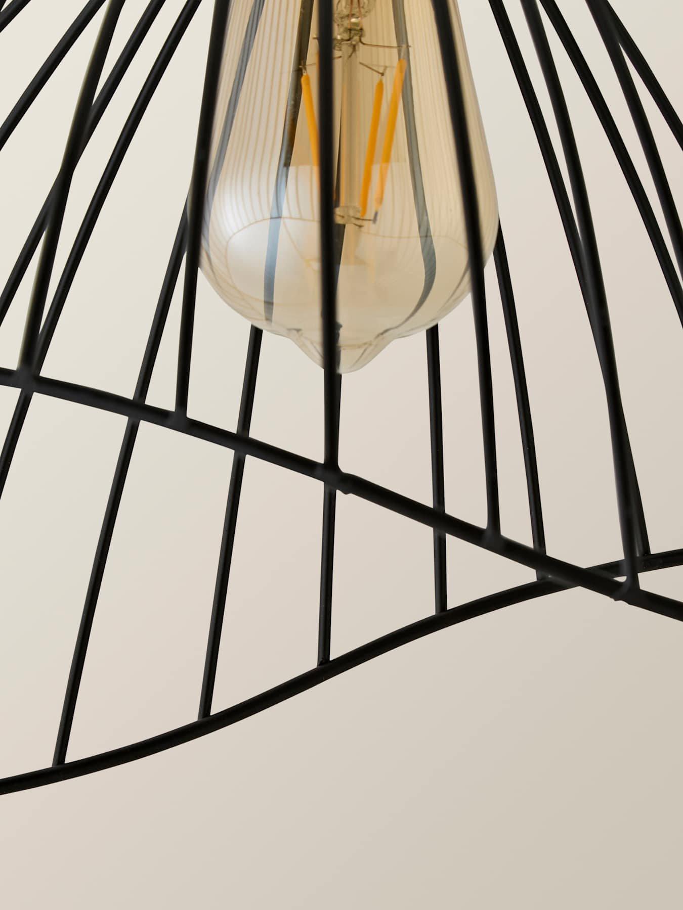  image of valuelights-covelas-black-wavy-wire-ne-pendant-shade