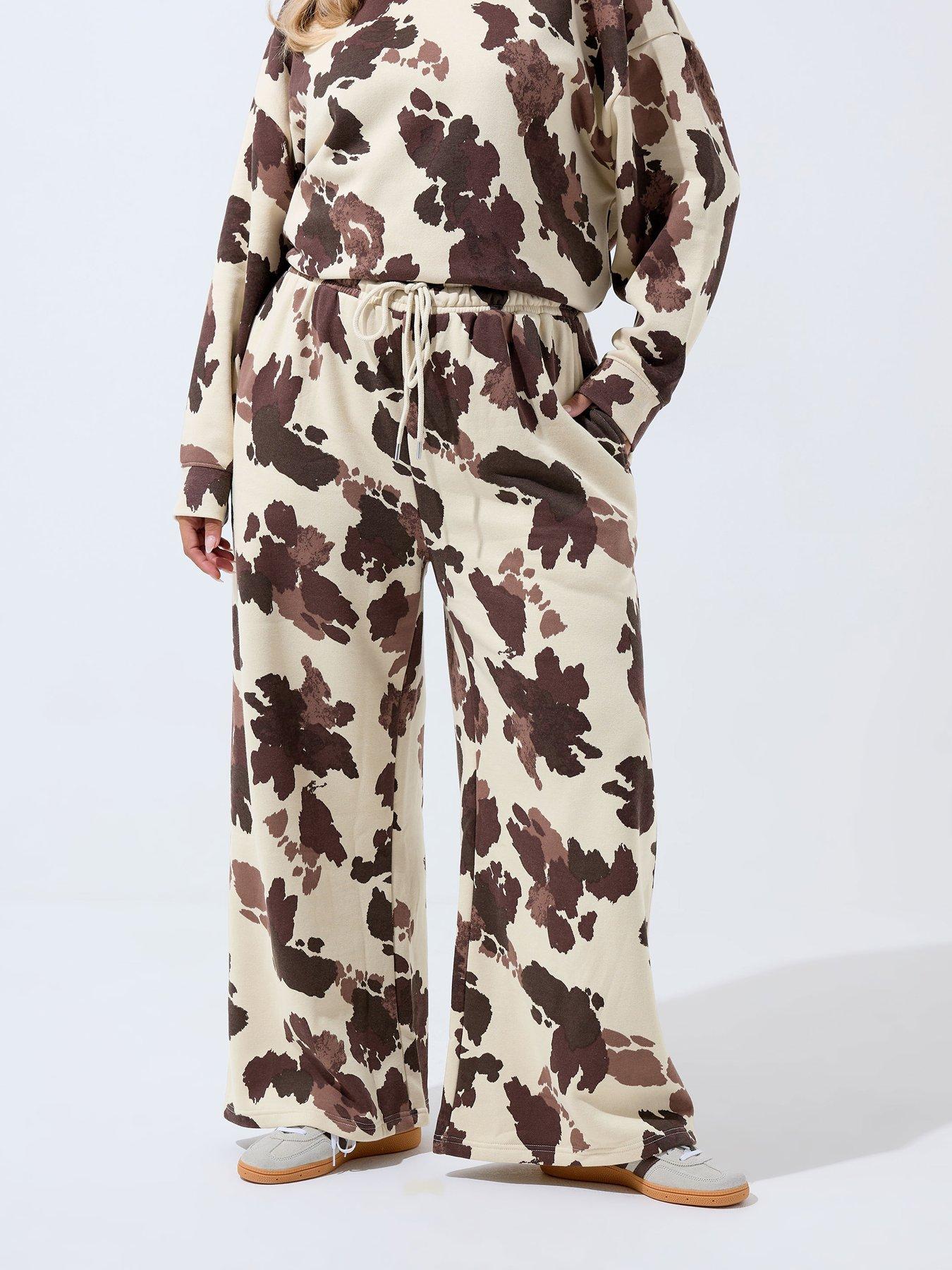 Yours Curve Cow Print Joggers - Cream