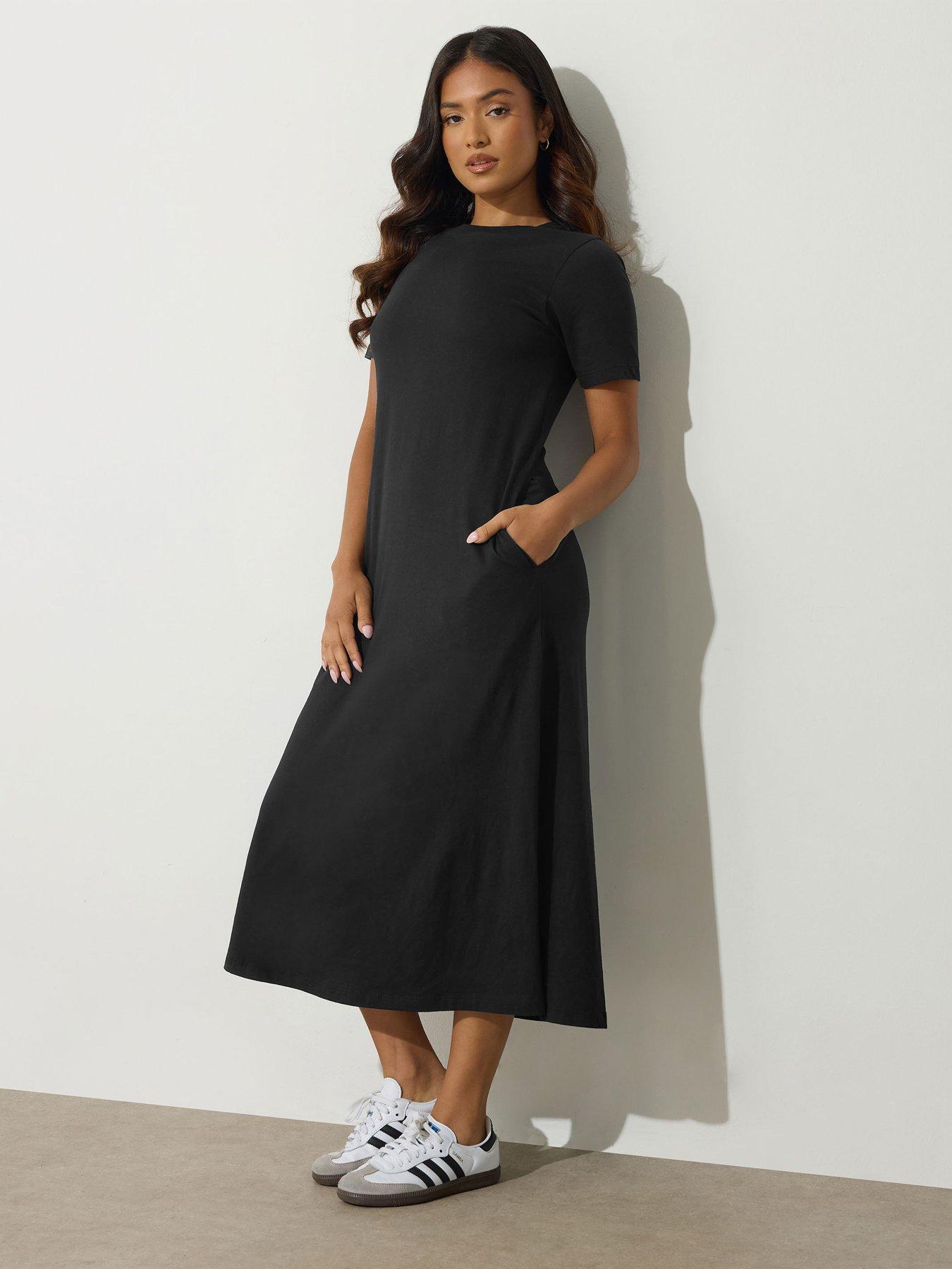 Image 3 of 4 of PixieGirl Petite T-Shirt Maxi Dress - Black