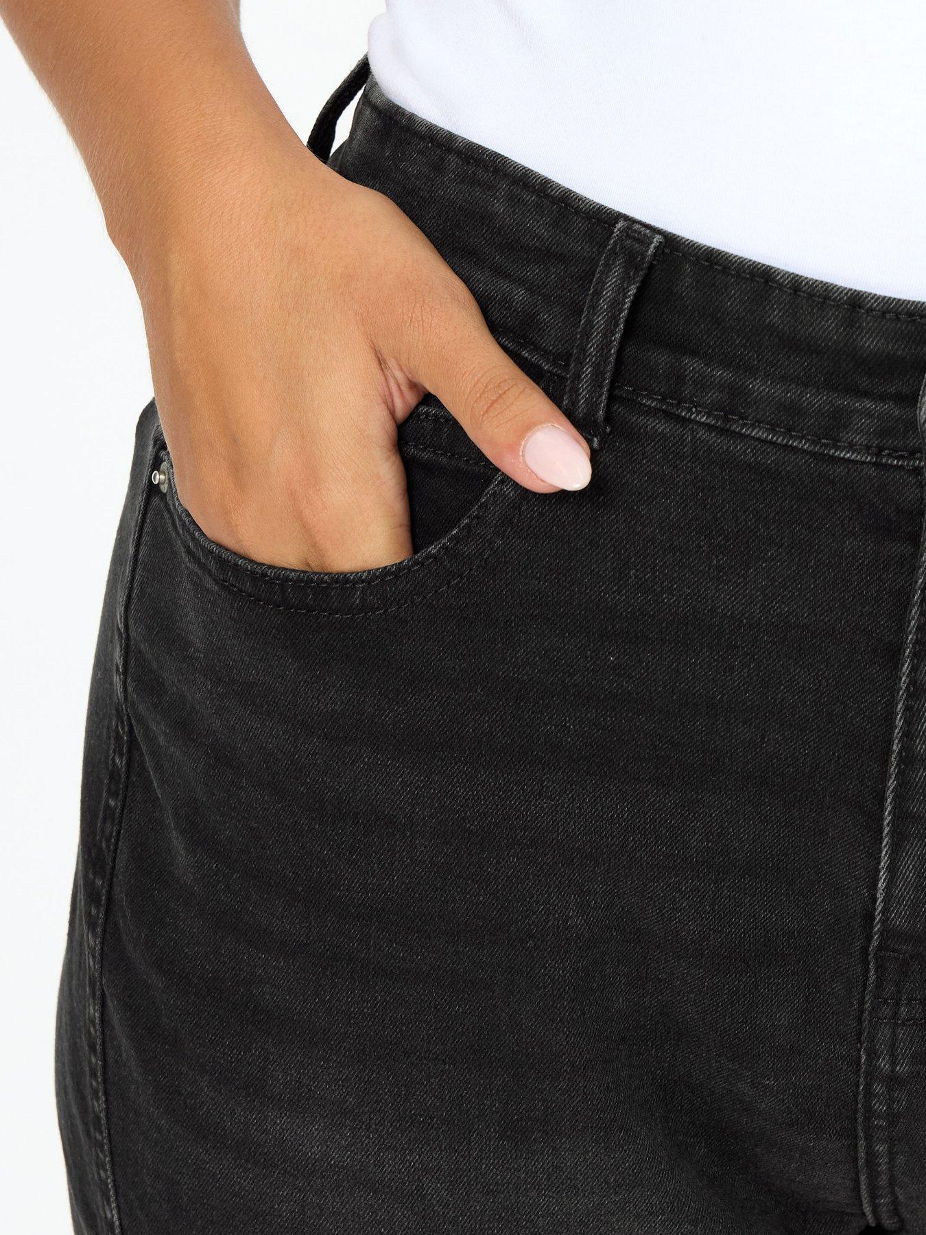 Image 4 of 4 of Yours Curve Carrot Jean - Black