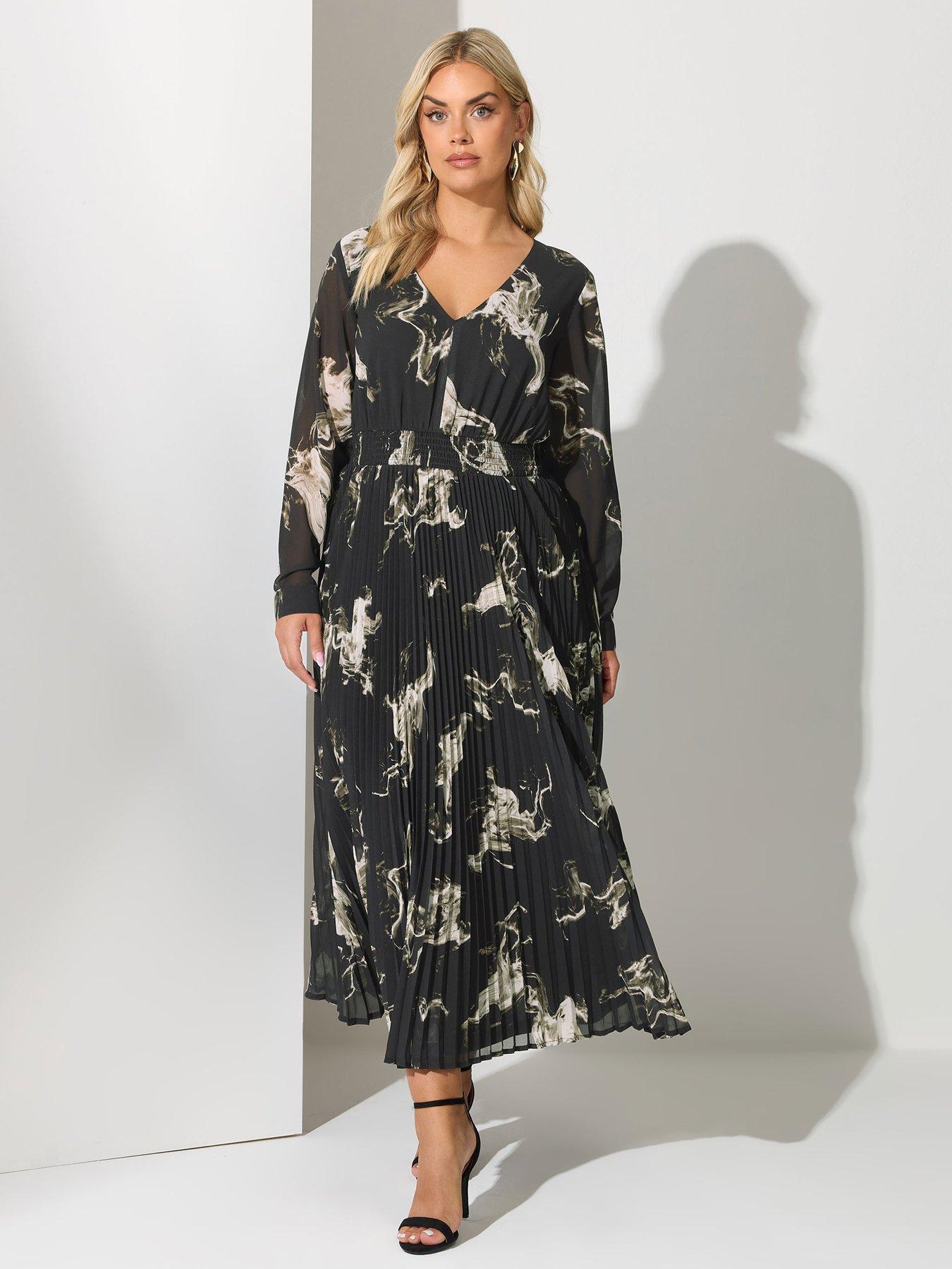 Image 1 of 4 of Yours Curve V-Neck Pleated Dress - Black