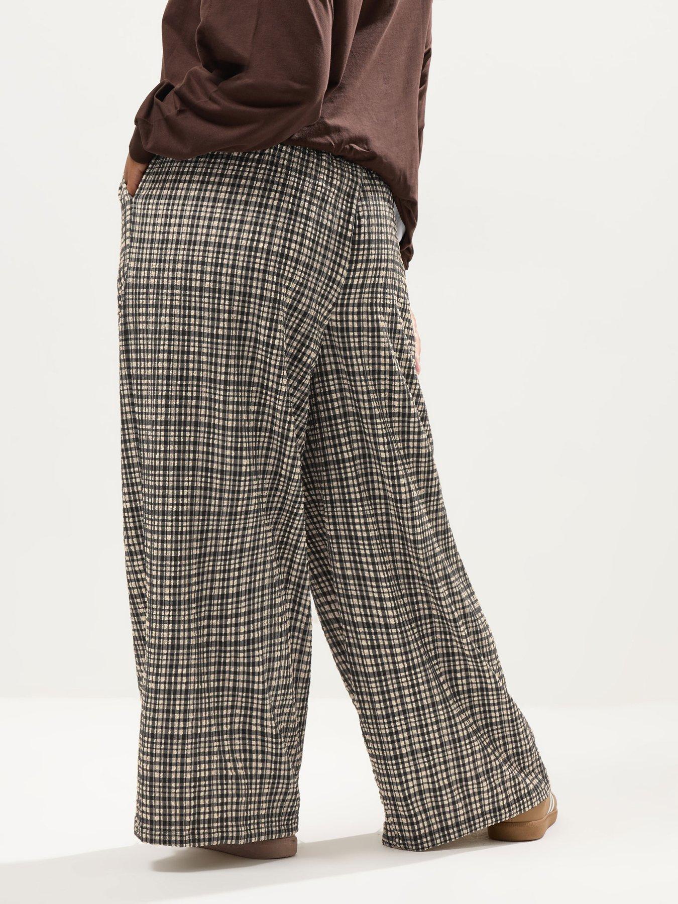 Image 2 of 4 of Yours Curve Check Pull On Wide Leg Trouser - Natural