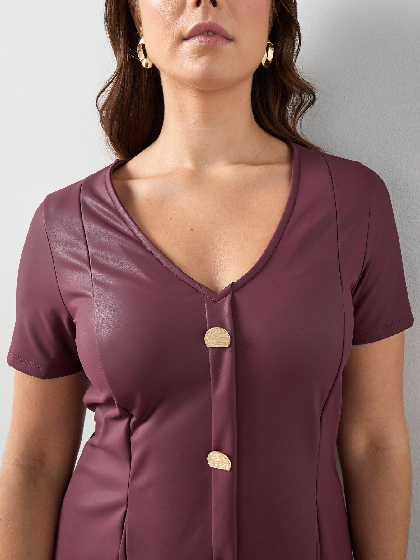  image of the-very-collection-curve-stretch-pu-button-detail-mini
