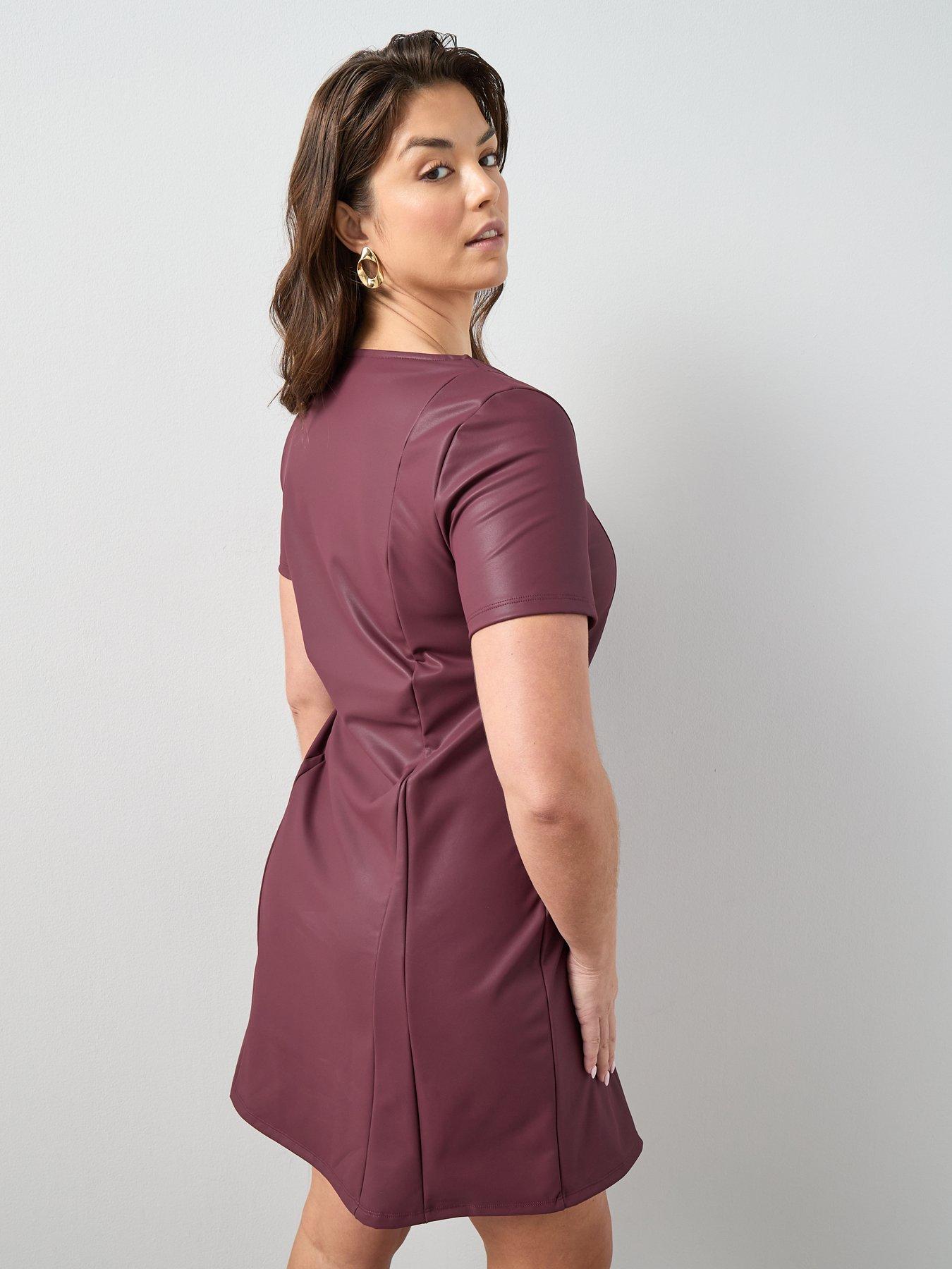  image of the-very-collection-curve-stretch-pu-button-detail-mini