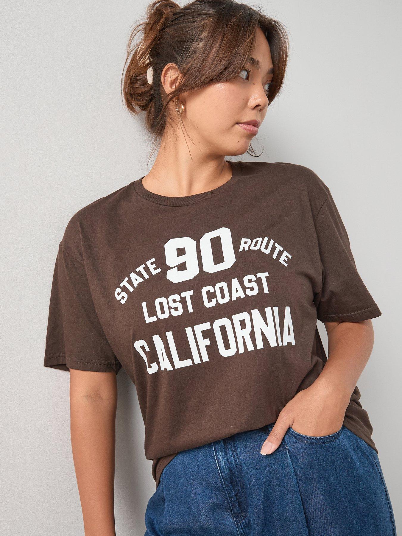 Image 1 of 7 of The Very Collection Curve California Slogan T-Shirt - Chocolate