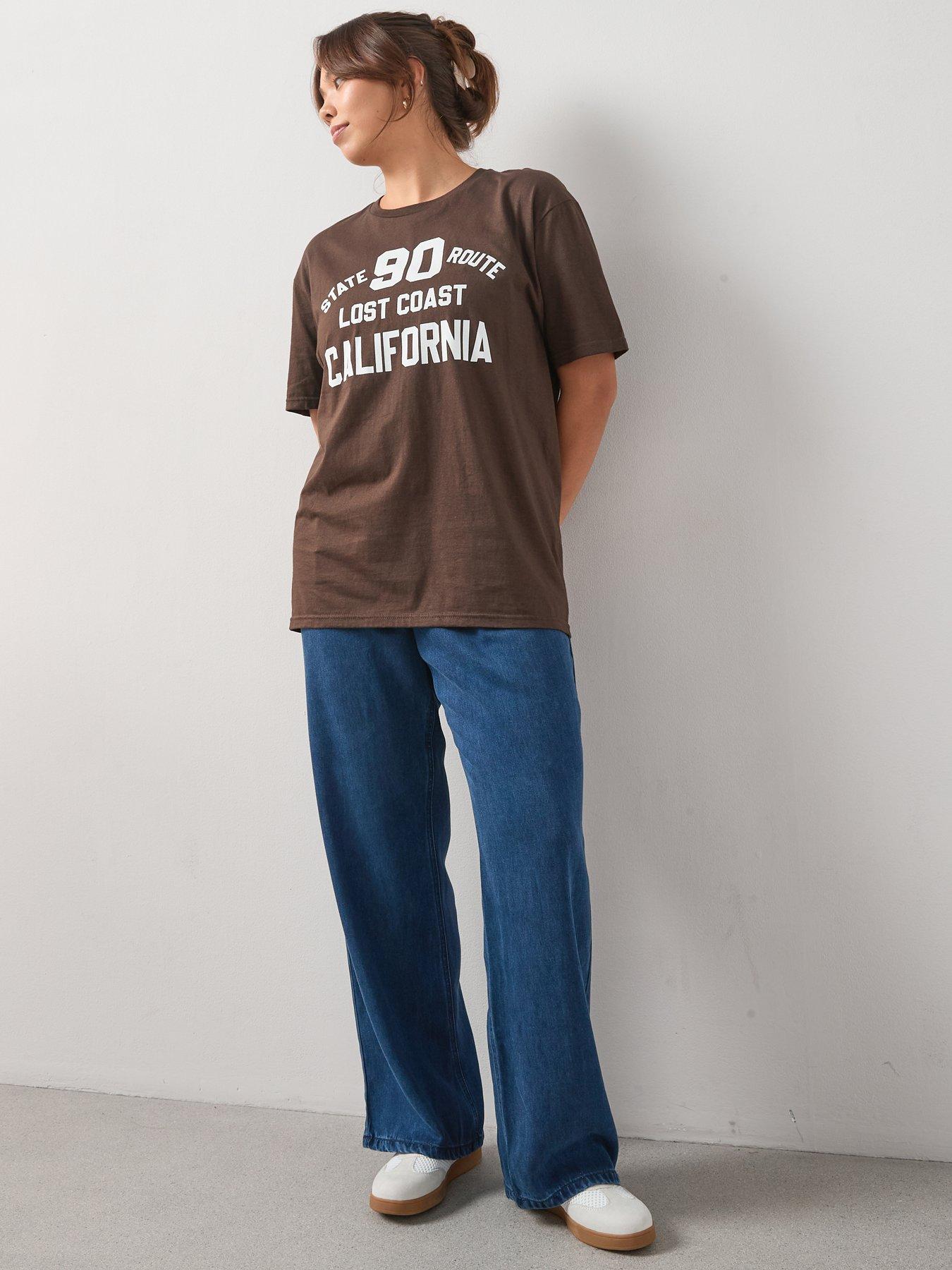 Image 3 of 7 of The Very Collection Curve California Slogan T-Shirt - Chocolate