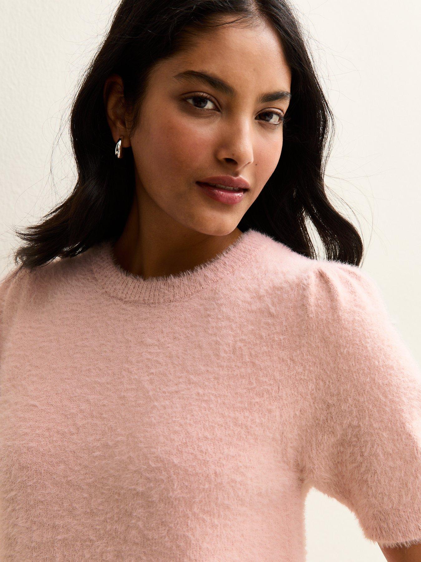 Image 4 of 4 of New Look Fluffy Knit Puff Sleeve T-Shirt - Pink