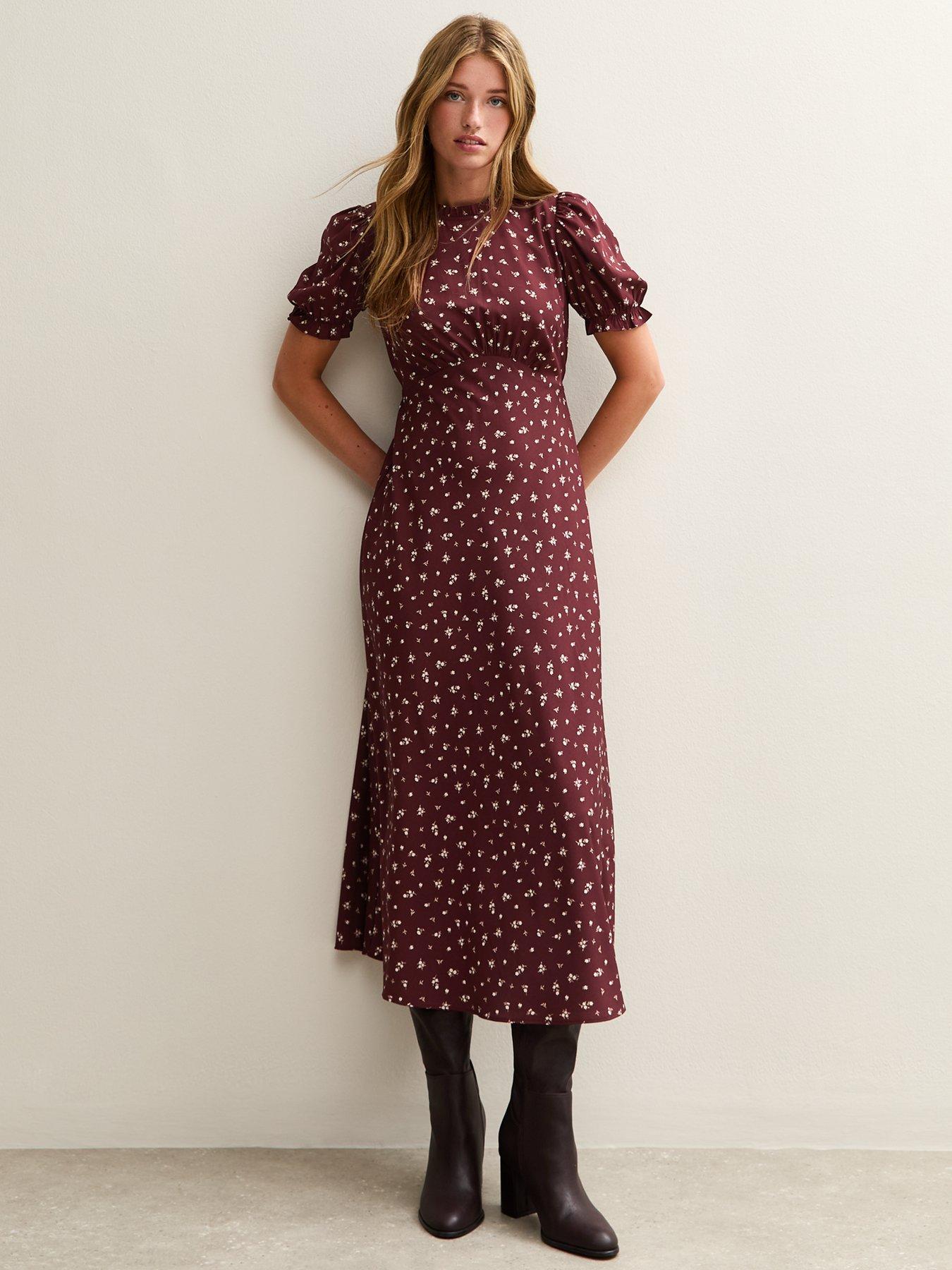 undefined Ditsy Print Puff Sleeve Midi Dress - Red