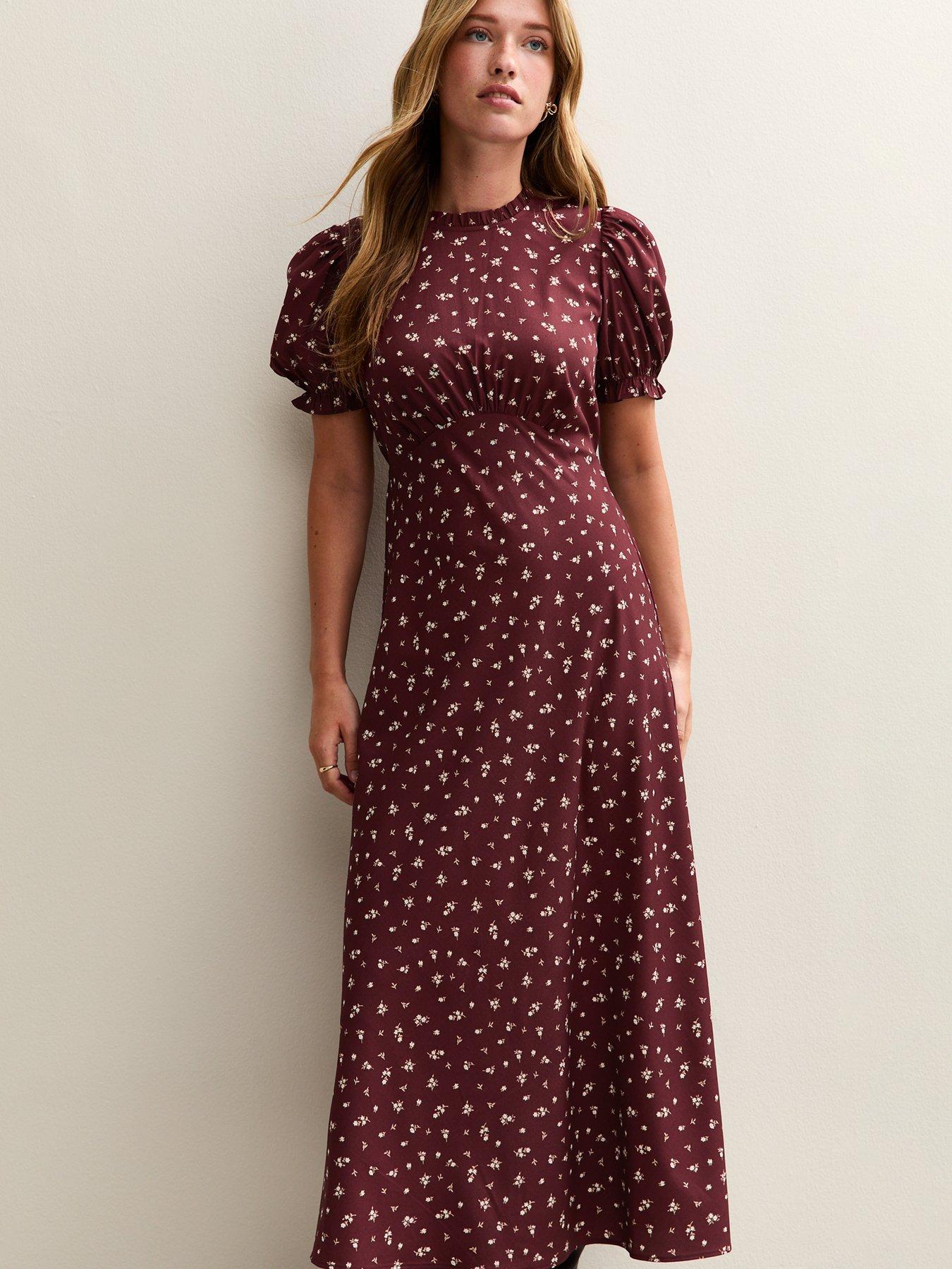 Image 3 of 4 of New Look Ditsy Print Puff Sleeve Midi Dress - Red
