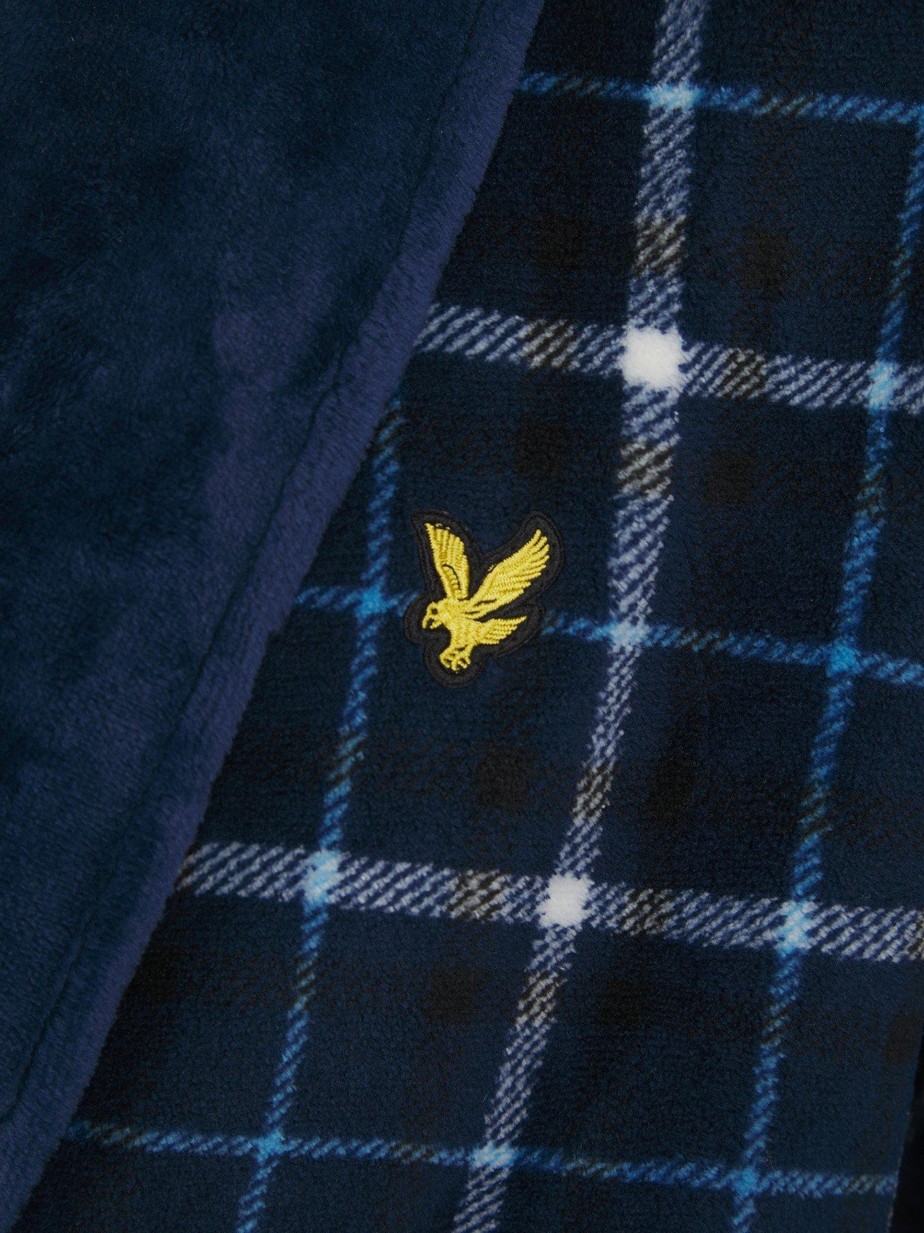 Image 2 of 3 of Lyle & Scott Lyle &amp; Scott Cassidy Check Bathrobe