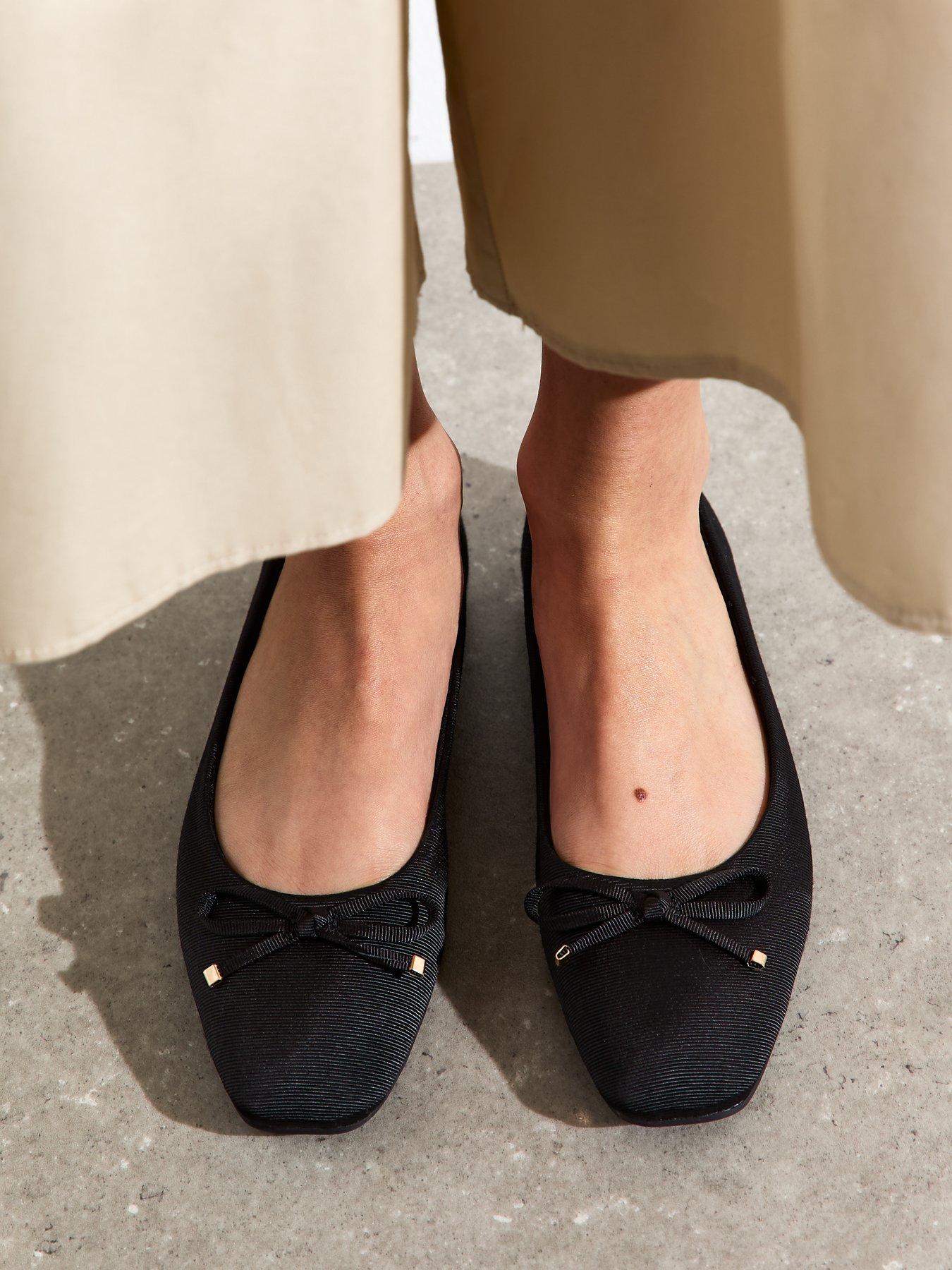 Image 5 of 6 of New Look Grosgrain Bow Embellished Ballerina Flats - Black