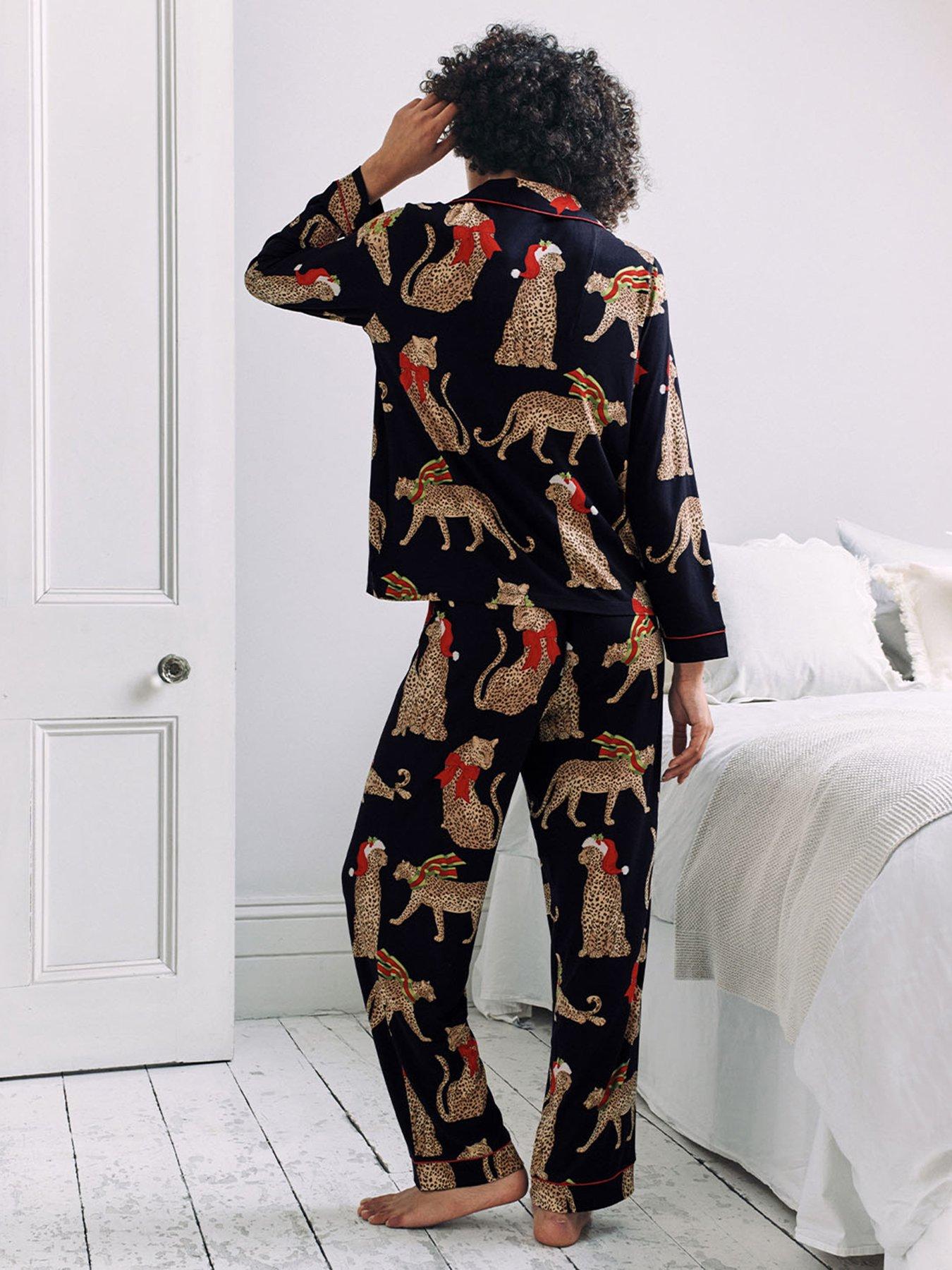 Image 4 of 6 of CHELSEA PEERS Ladies Christmas Long Button Up Printed Pyjama Set - Navy