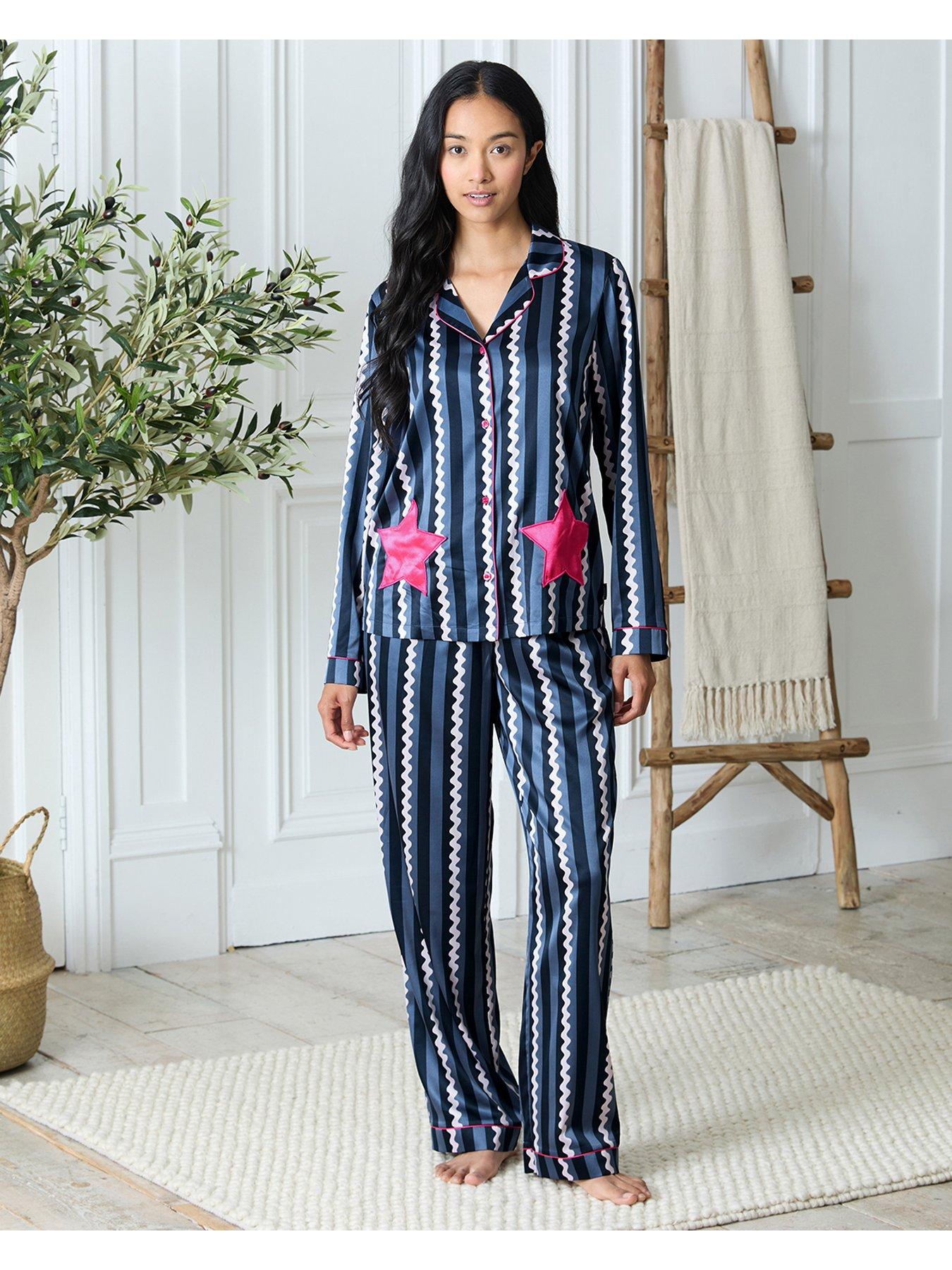 Image 1 of 5 of CHELSEA PEERS Classic Long Button Up Set With Star Pockets - Navy